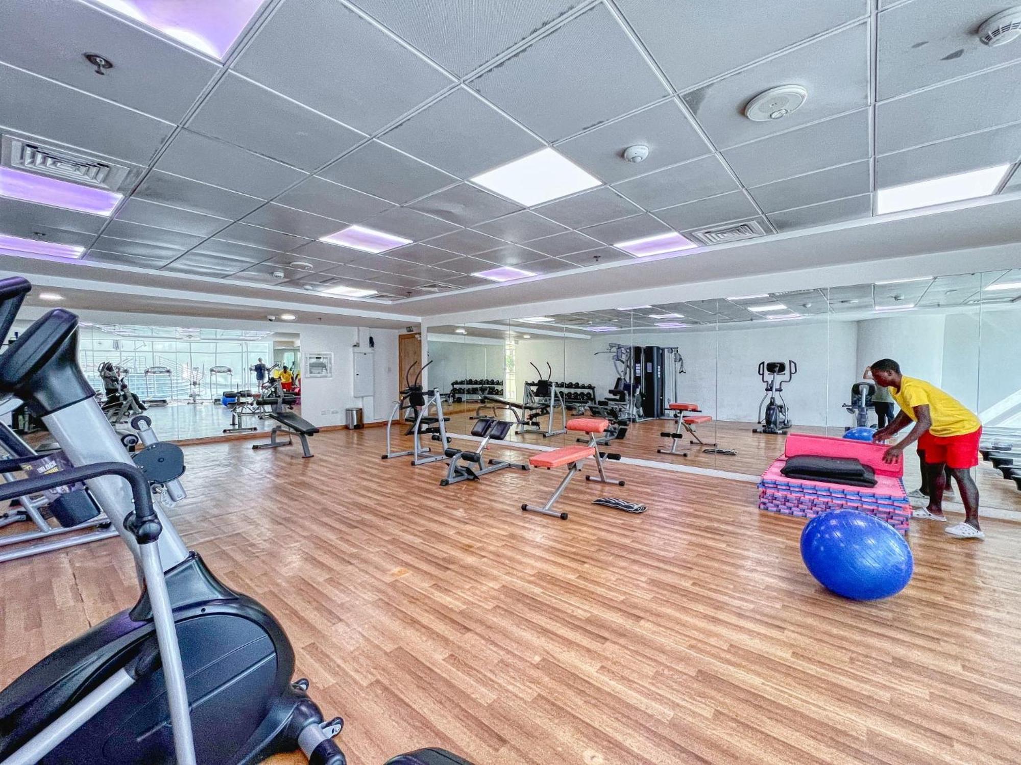 Сasa de vacaciones Enticing Space With Marina View Near The Beach!