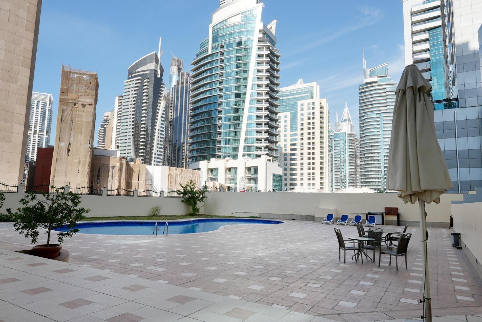 Appartement Brown Stone Homes Marina