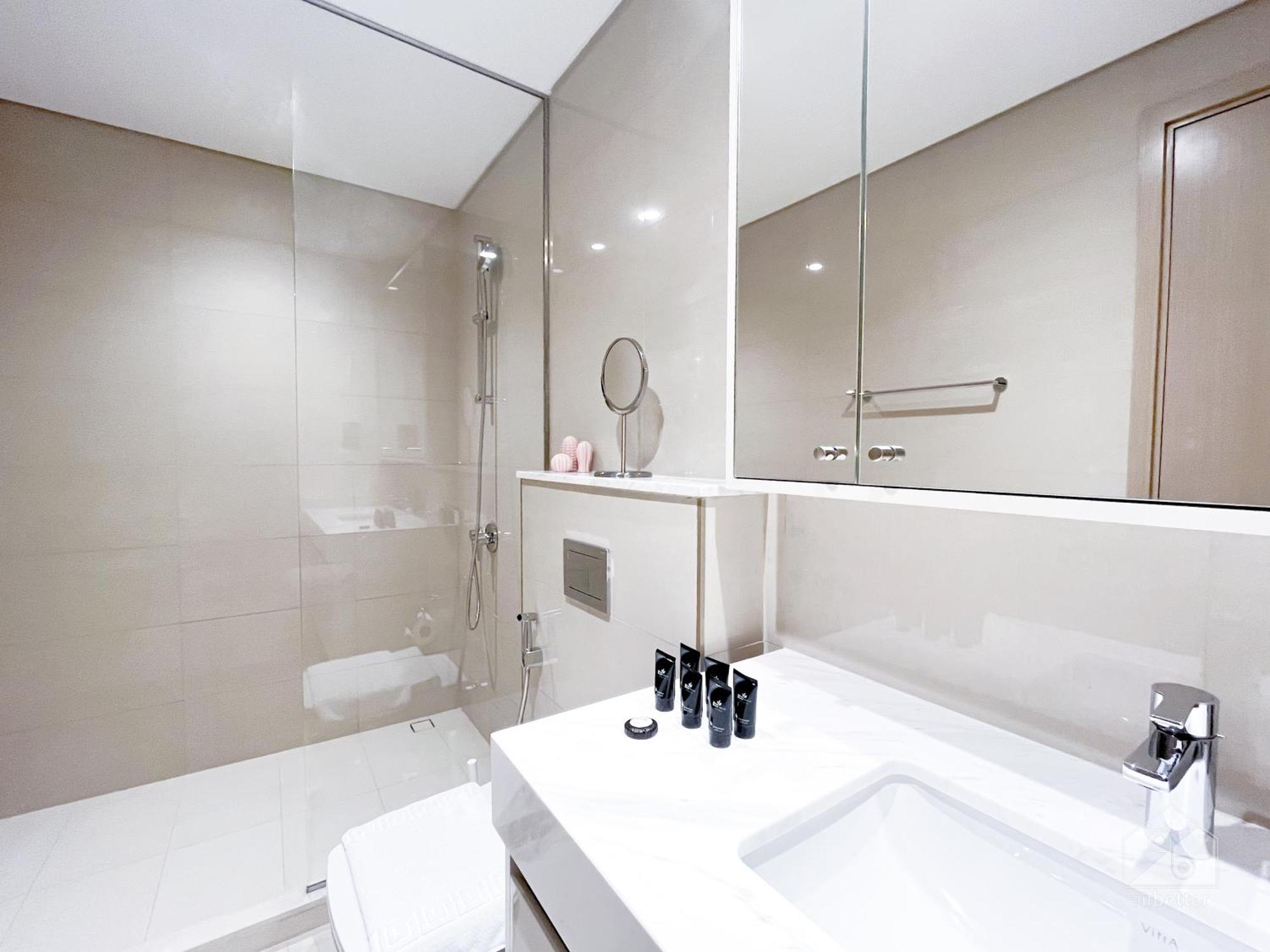 Apartamento Luxury Burj Royale Modern Apt With Balcony Dubái