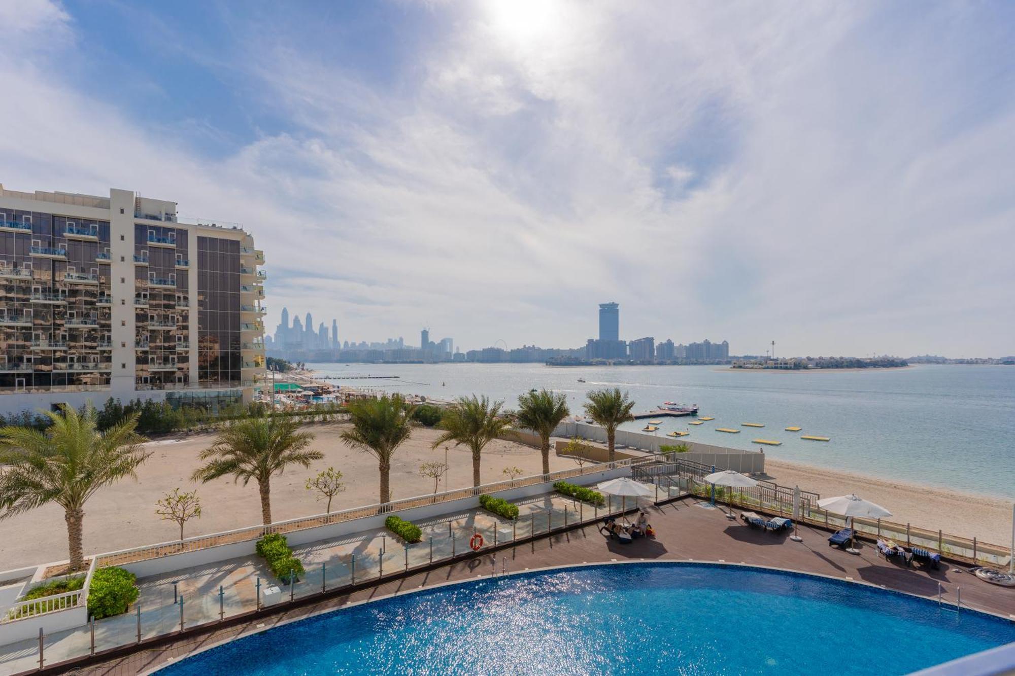 Daniels Sea View 2br In Mina Azizi The Palm * Dubái