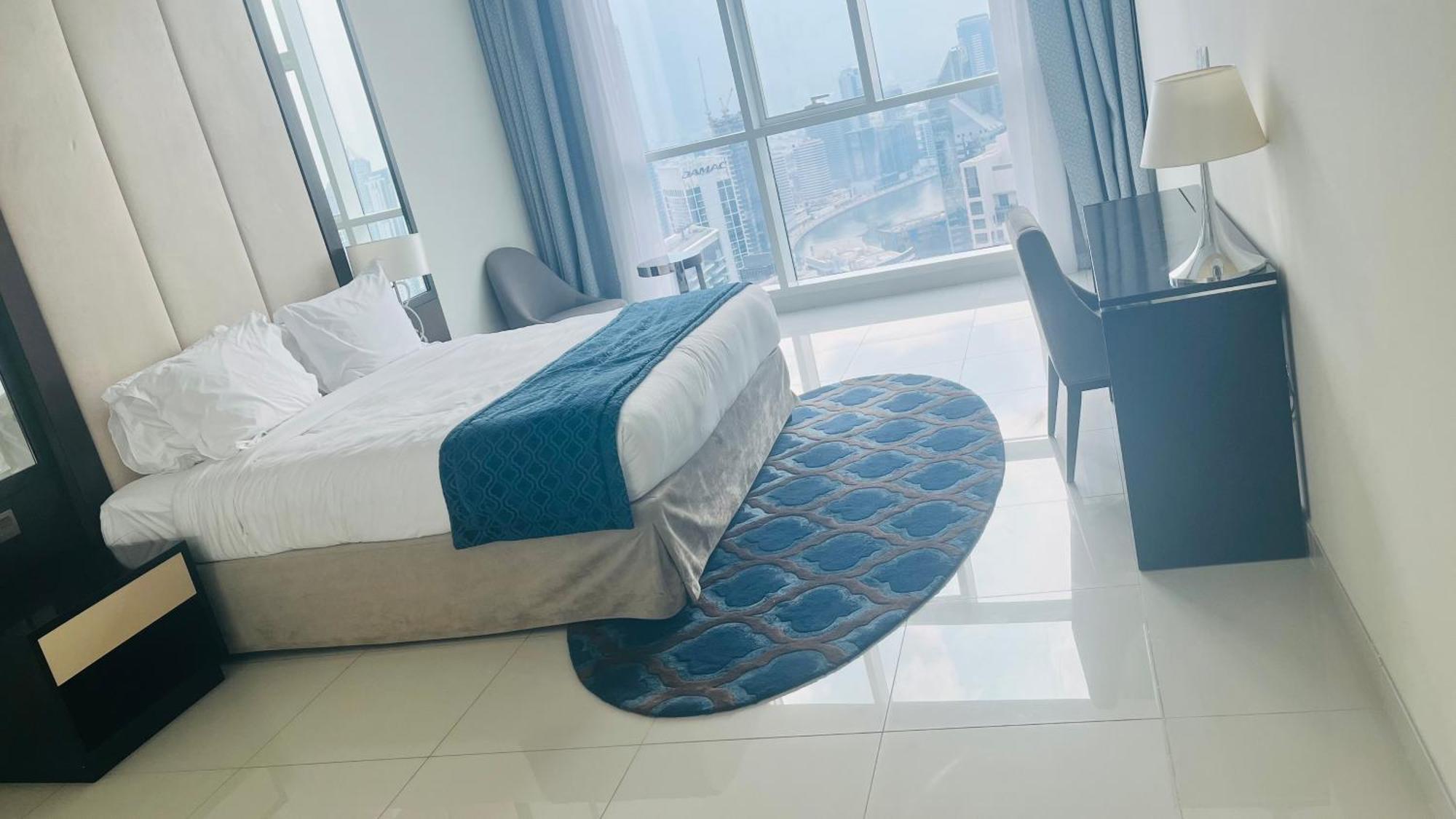 Walking Distance To Mall Full Burj Khalifa View And Fountain View New Year Full Fireworks View 2br Hotel