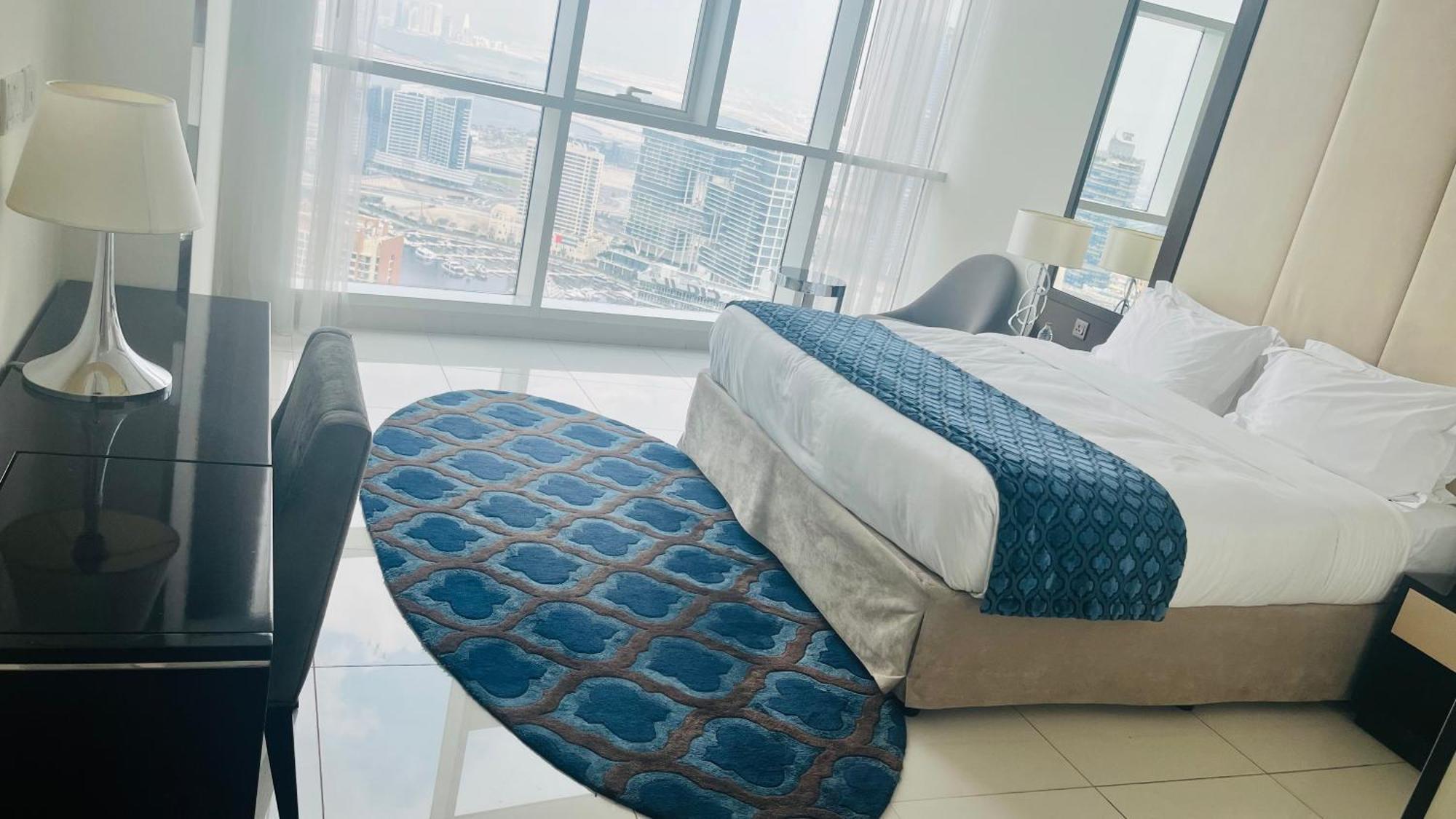 Walking Distance To Mall Full Burj Khalifa View And Fountain View New Year Full Fireworks View 2br Dubaï