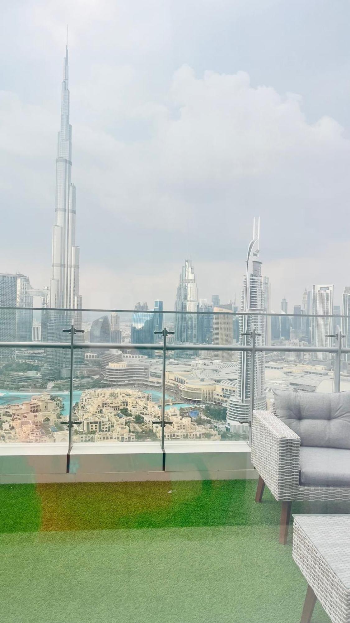 Walking Distance To Mall Full Burj Khalifa View And Fountain View New Year Full Fireworks View 2br Hotel 5*
