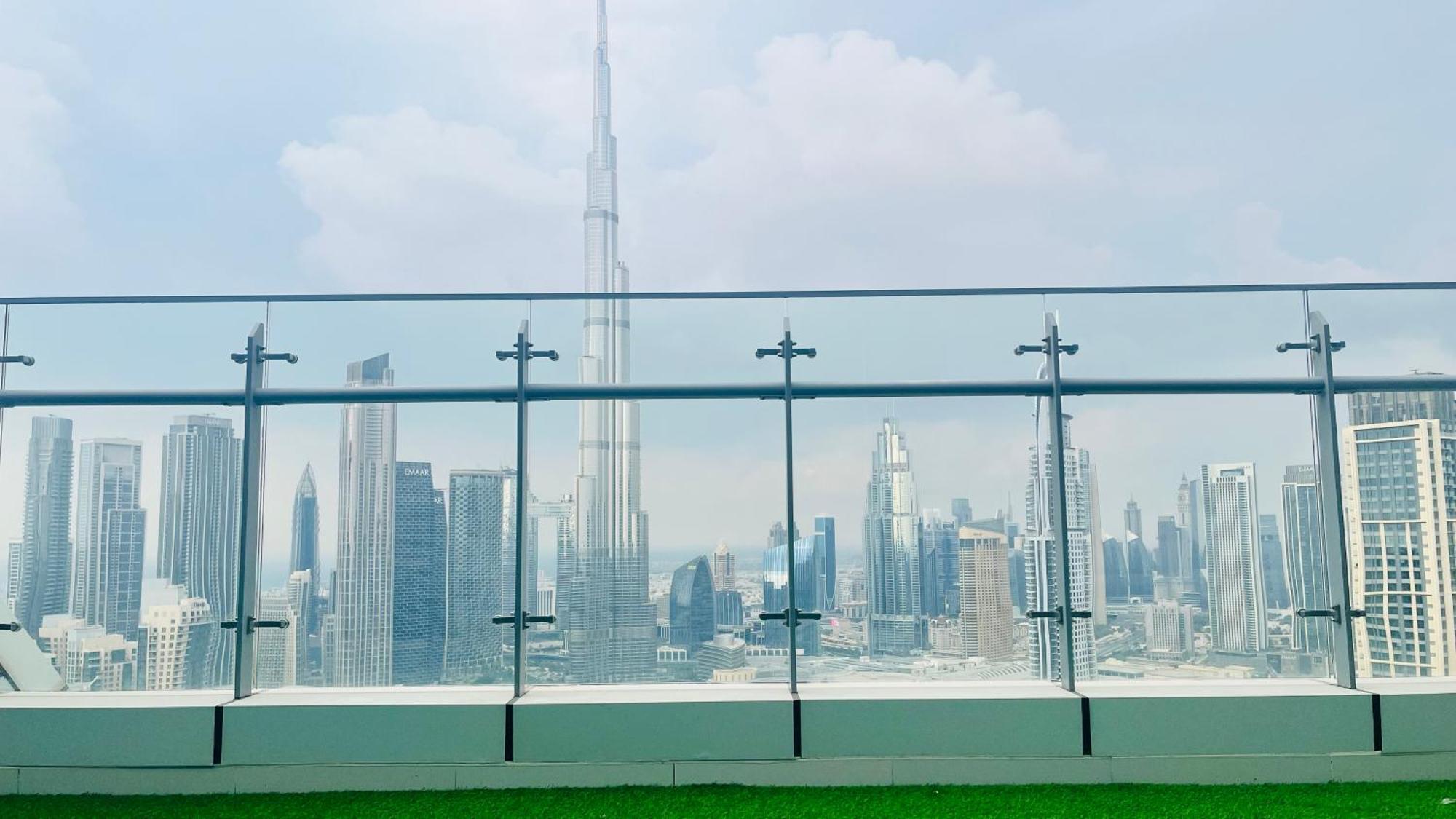 Walking Distance To Mall Full Burj Khalifa View And Fountain View New Year Full Fireworks View 2br Dubaï
