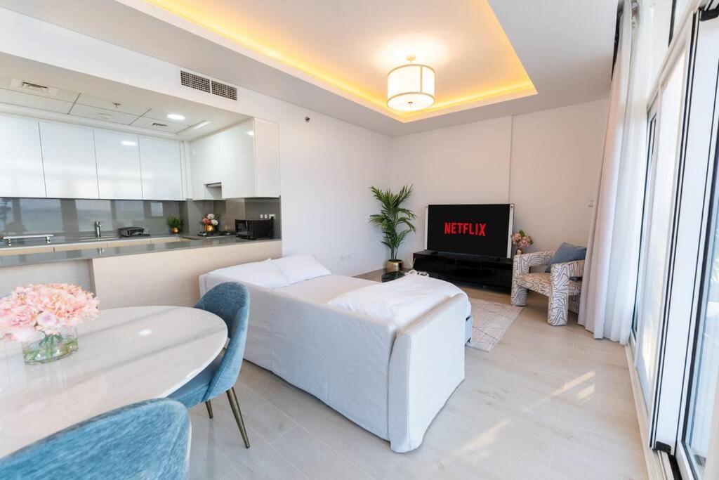 Luxury Mina Azizi Palm Jumeirah-private Beach Dubaï