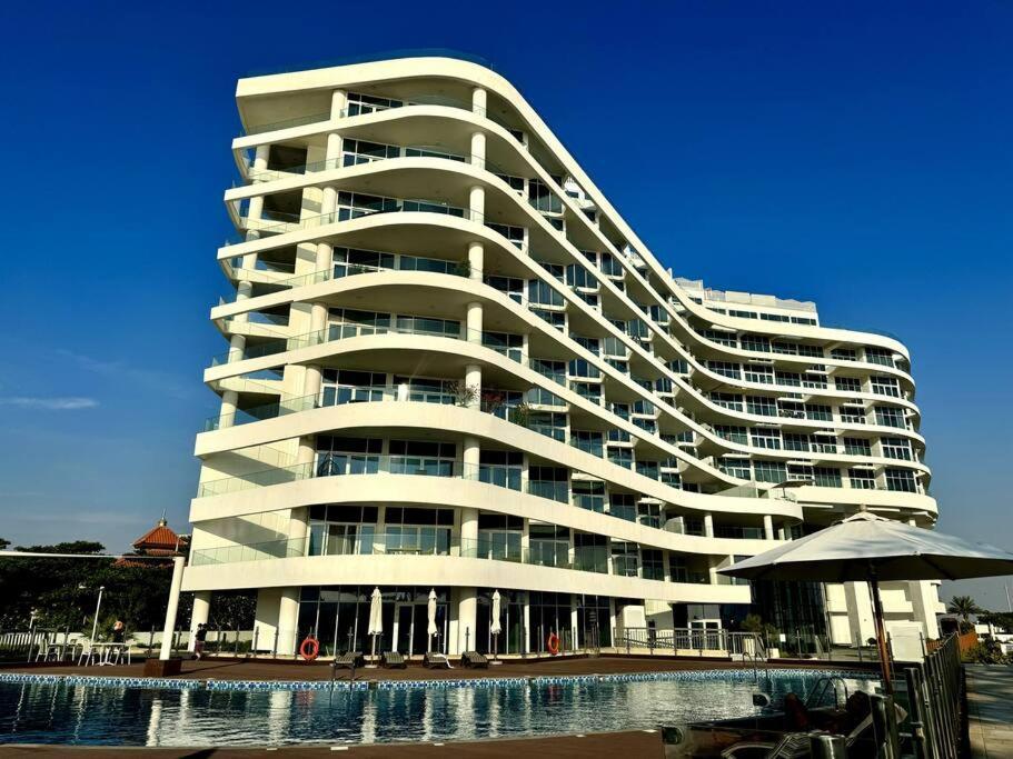 Appartement Luxury Mina Azizi Palm Jumeirah-private Beach *