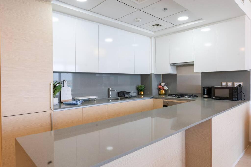 Appartement Luxury Mina Azizi Palm Jumeirah-private Beach *
