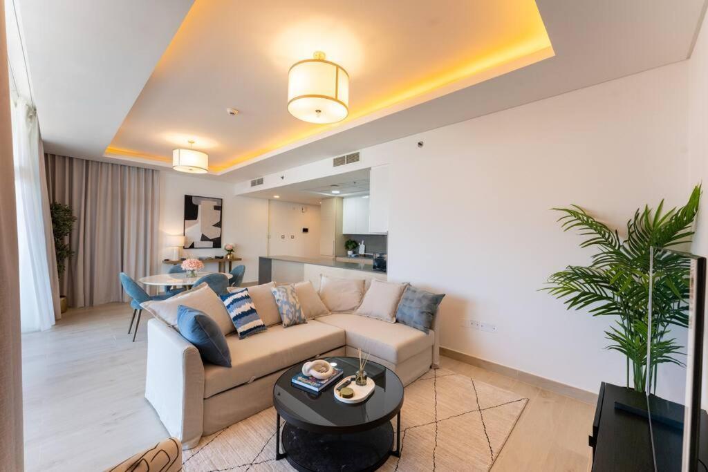 Appartement Luxury Mina Azizi Palm Jumeirah-private Beach