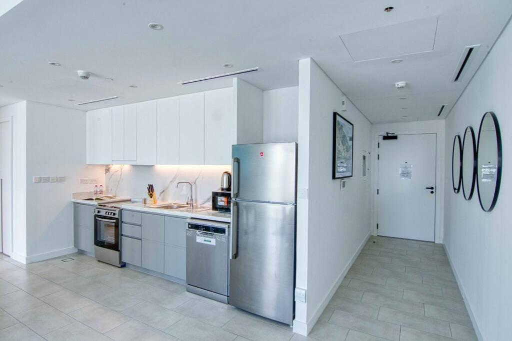 Delightful 1br In Jbr With Access Lägenhet *