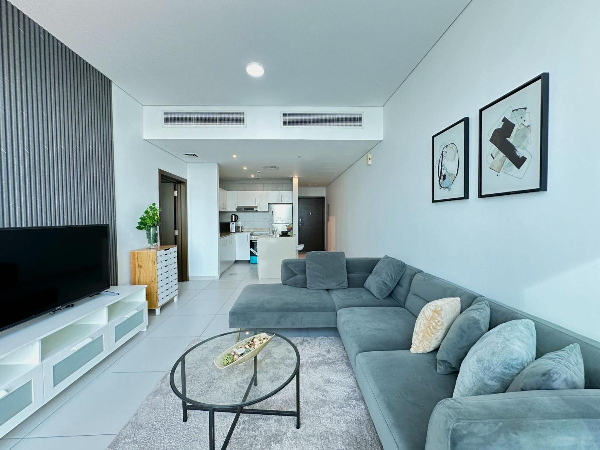 Unforgettable Canal & Sea View In Marina *