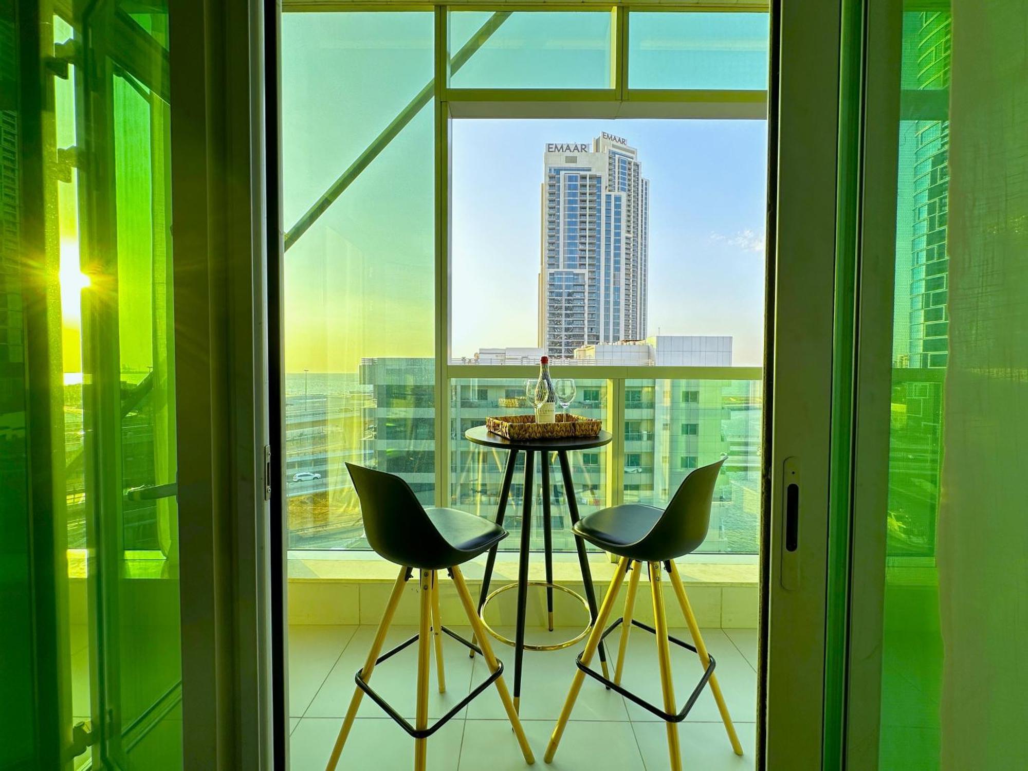 Unforgettable Canal & Sea View In Marina Appartement
