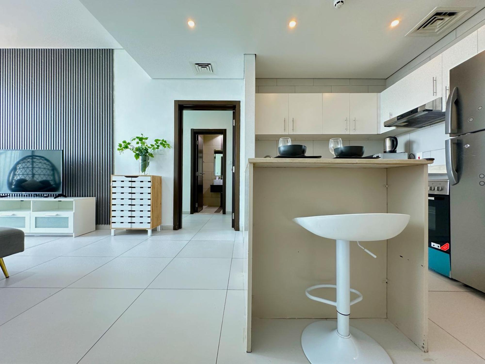 Unforgettable Canal & Sea View In Marina Appartement