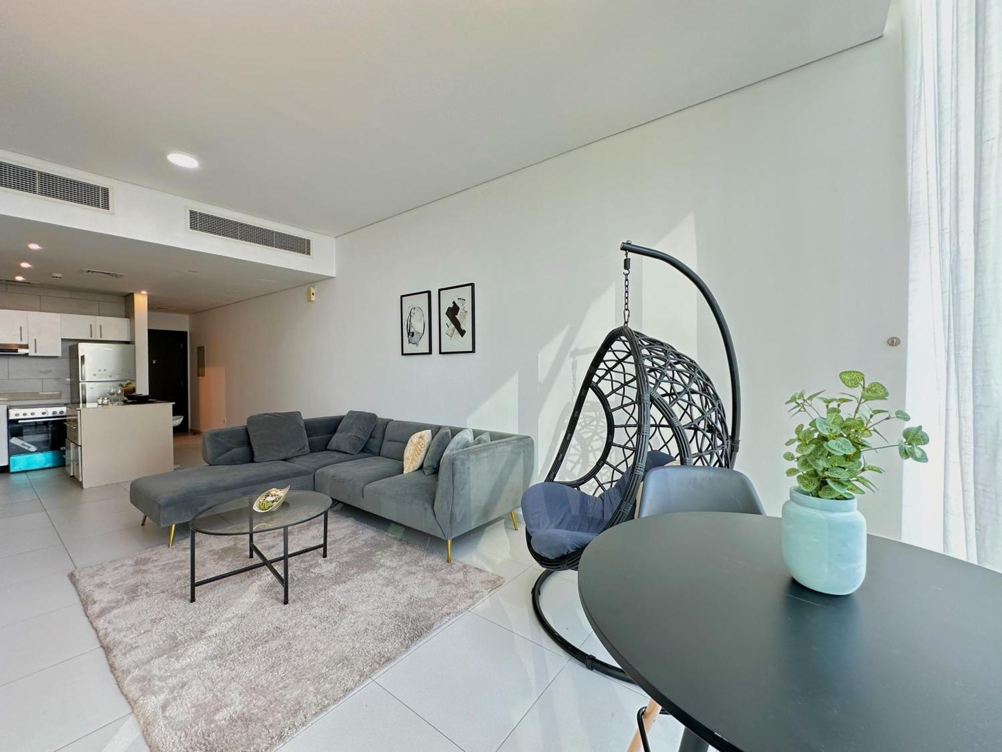 Unforgettable Canal & Sea View In Marina *