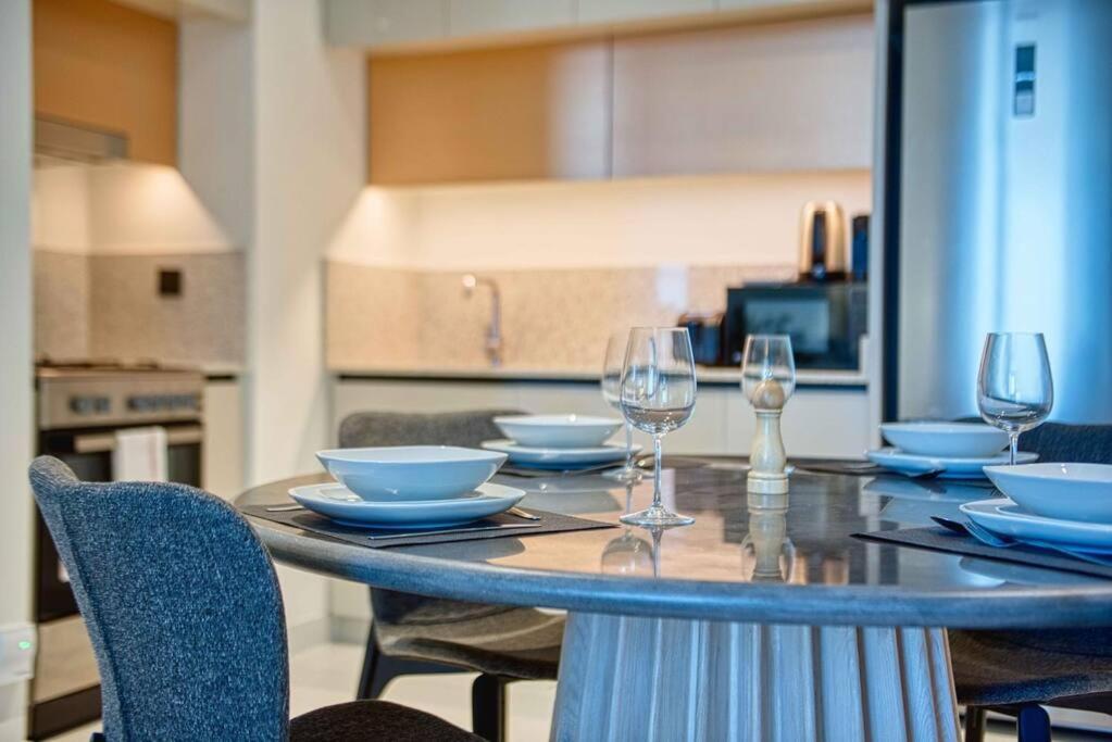 Wow! New 1br With Atlantis Views - Harbour Apartemen
