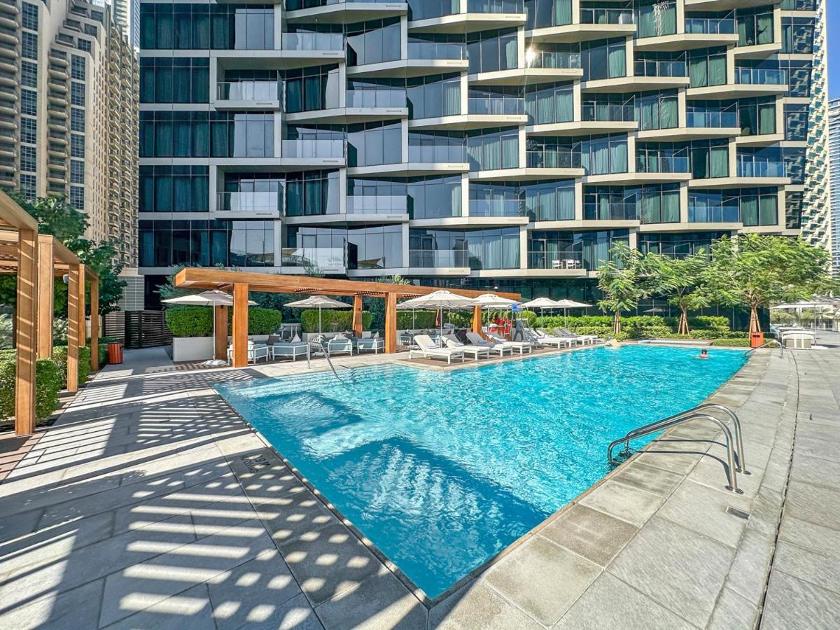 Stonetree - Luxury 1br With High-class Building Facilities