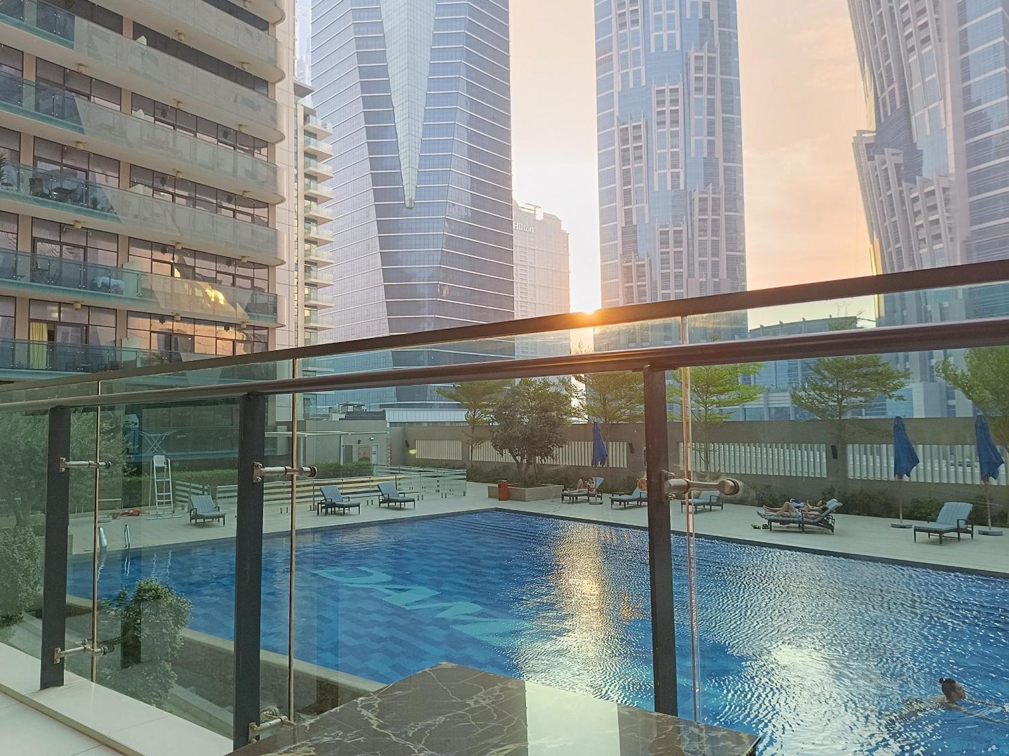 Apartment Brown Stone - Pool & City View Merano Dubai