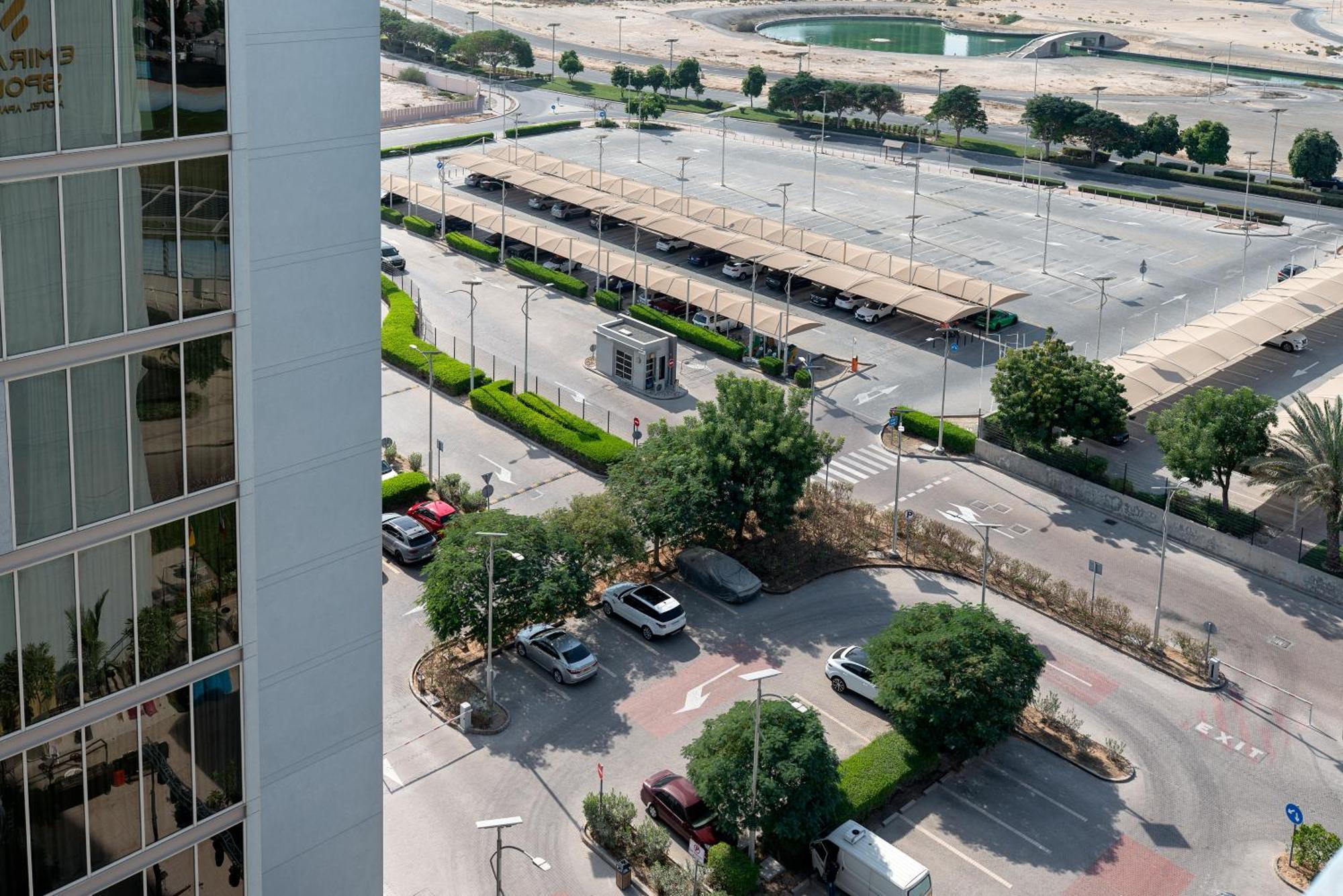 Emirates Sports Hotel, Sports Dubaï