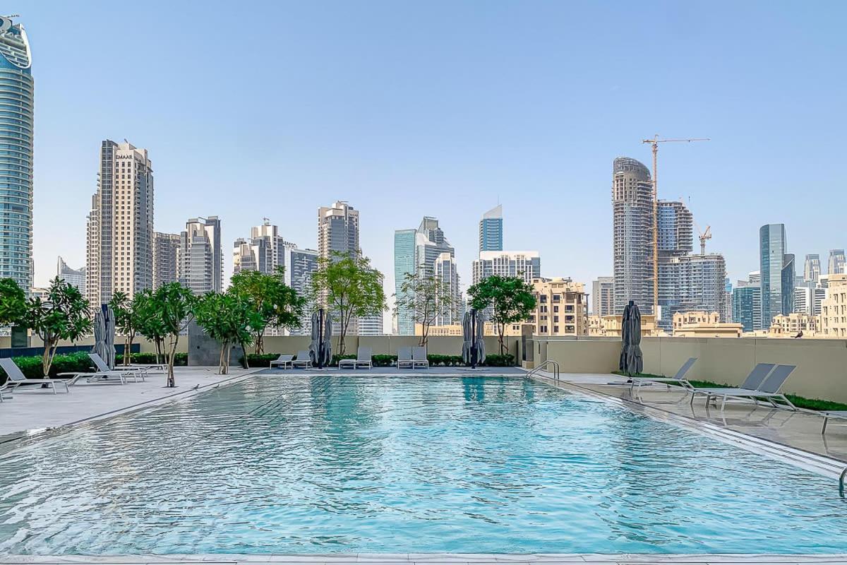 Frank Porter - Burj Royale Apartamento *