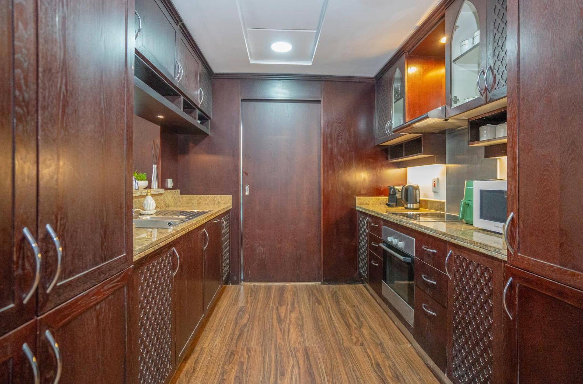 Homesgetaway-the Residences Tower 1 3br Downtown-emaar