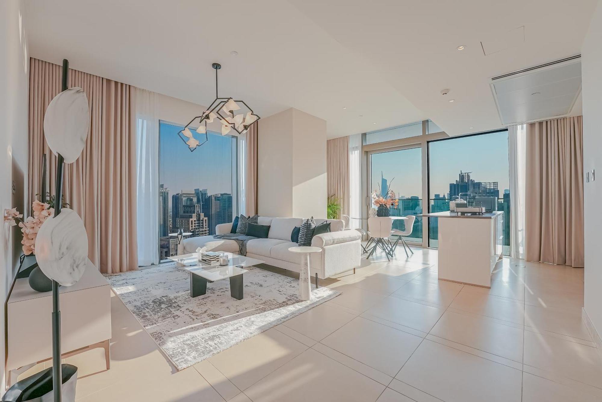 Luxe Living: Spacious Waterfront 2br In Marina Gate Dubaï