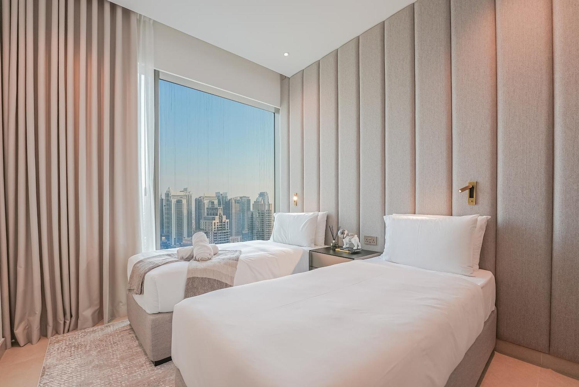Luxe Living: Spacious Waterfront 2br In Marina Gate * Dubaï