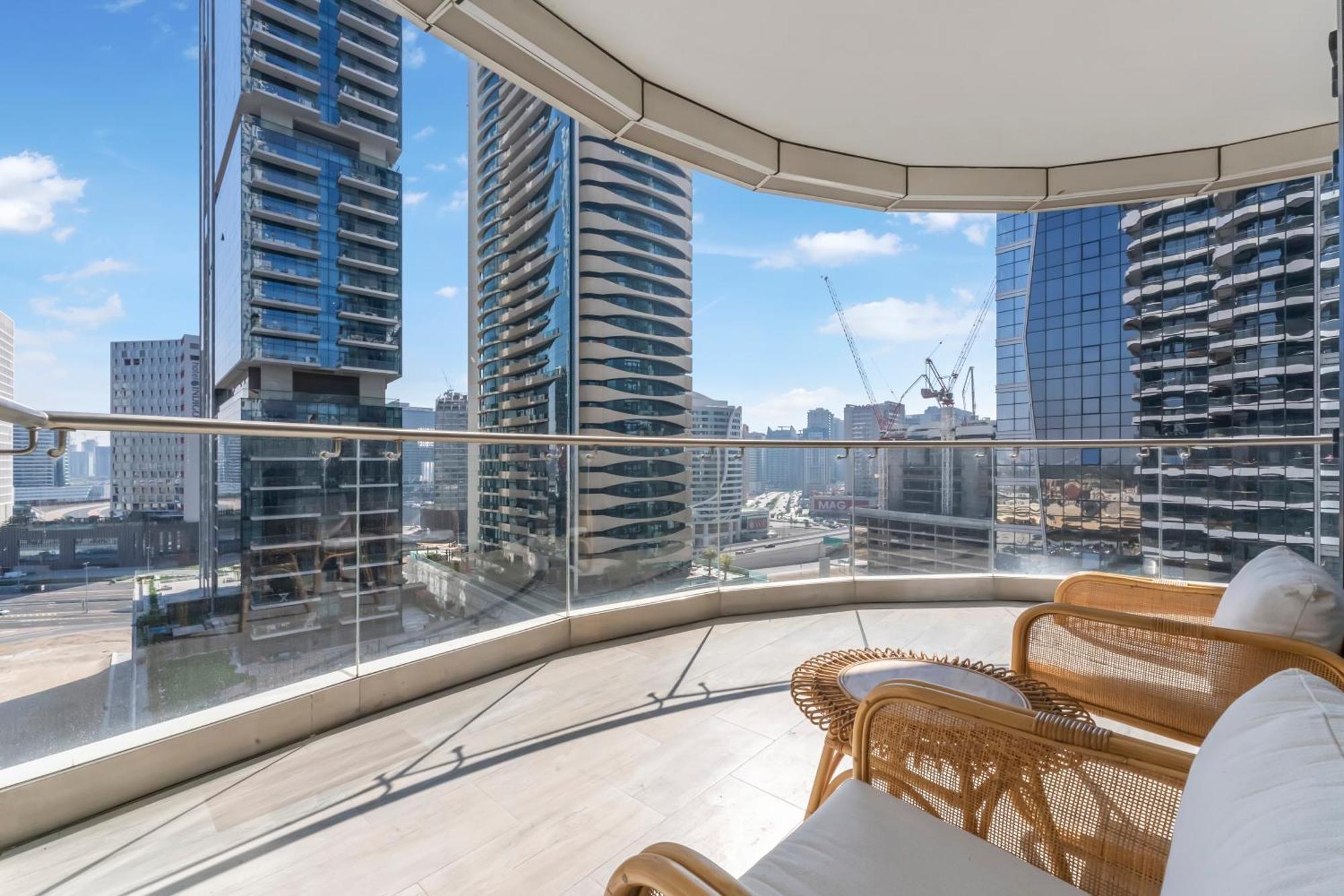 Fam Living - Rp Heights - 3 Mins Walk To Burj Khalifa & Mall Downtown * Dubái