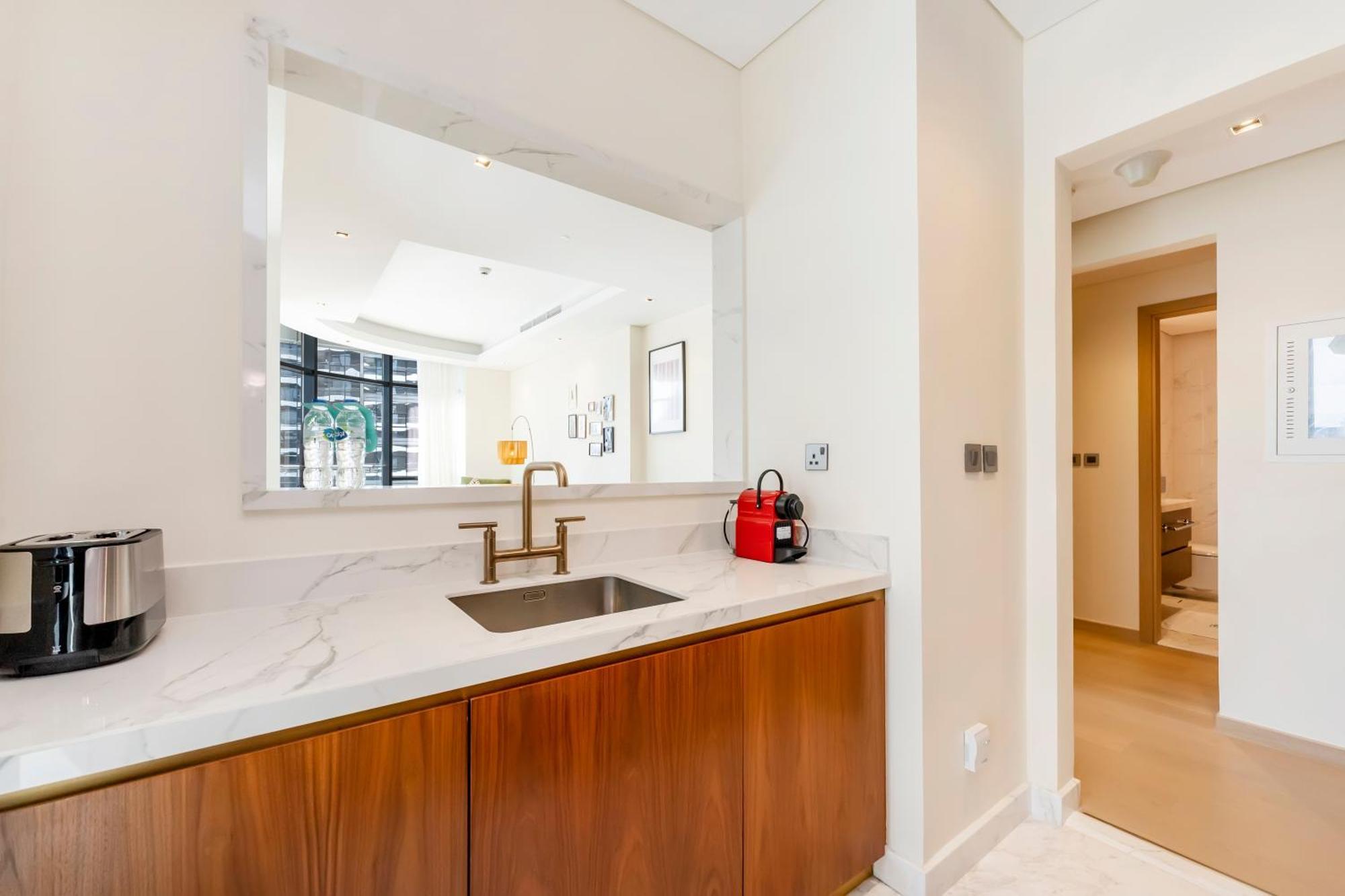Fam Living - Rp Heights - 3 Mins Walk To Burj Khalifa & Mall Downtown Appartamento Dubai