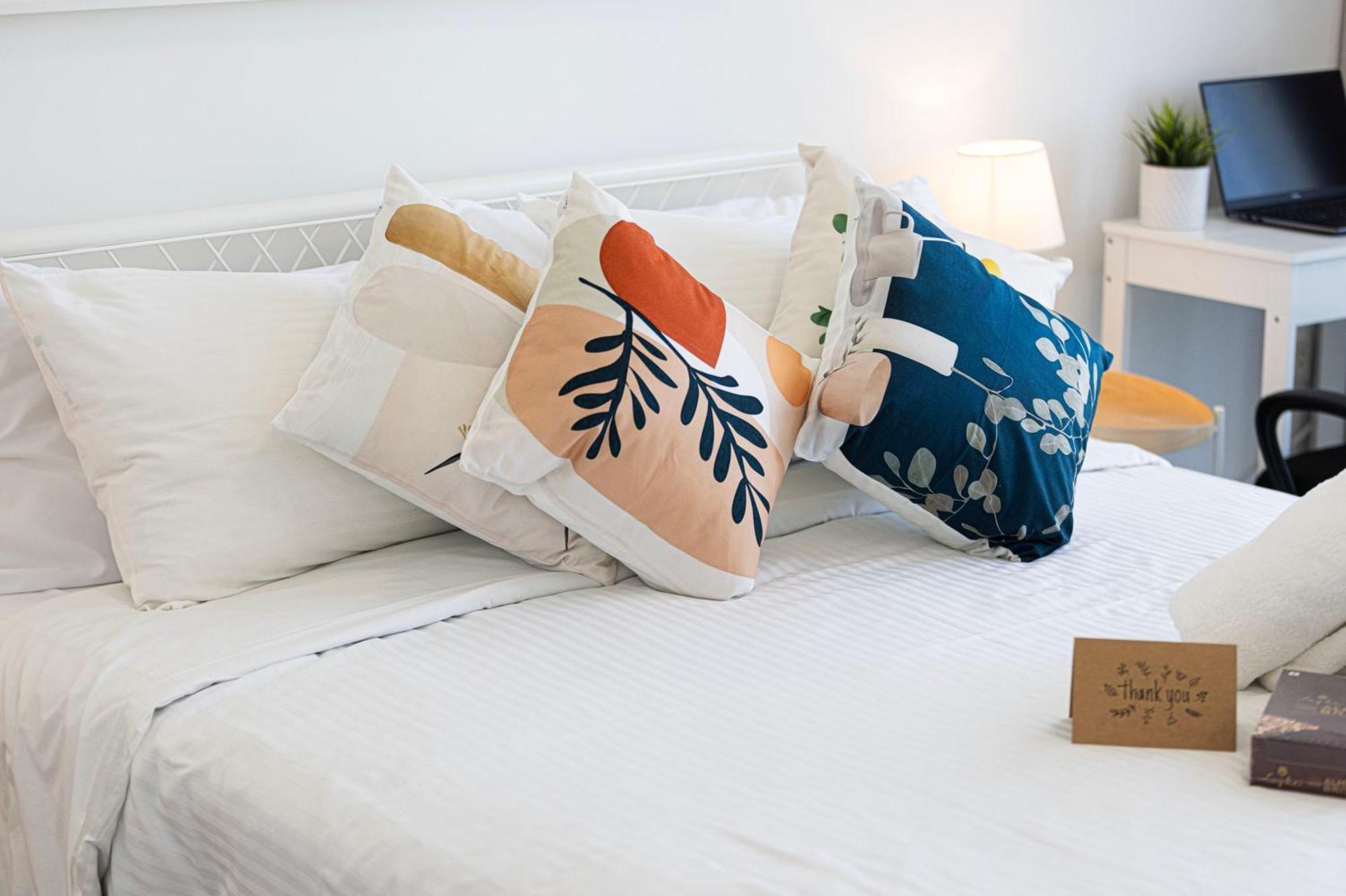 Cozy 29th Floor, Bloom Towers Marina View Apartment Dubai