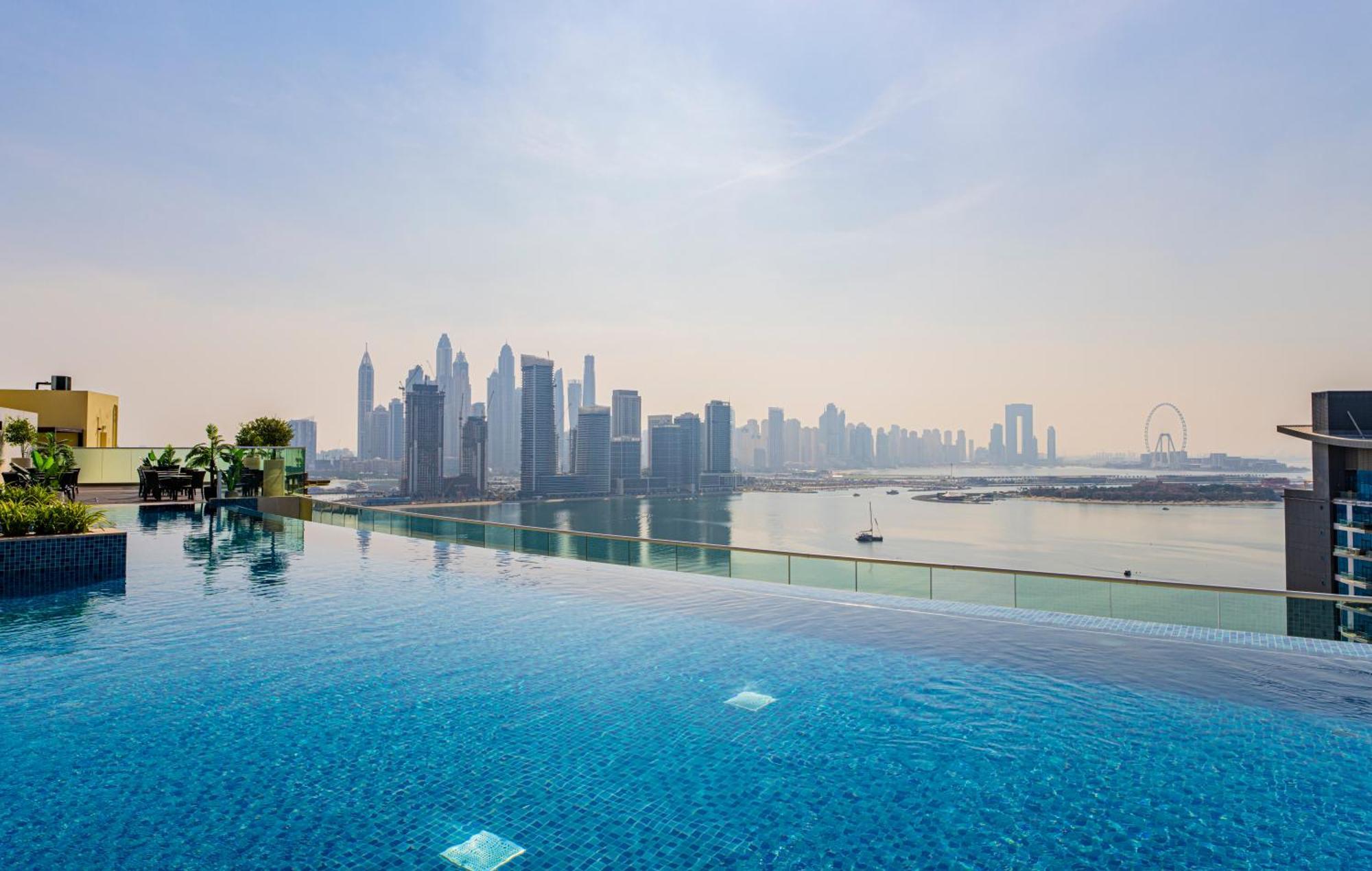 With Pool And Private Access On Palm Jumeirah