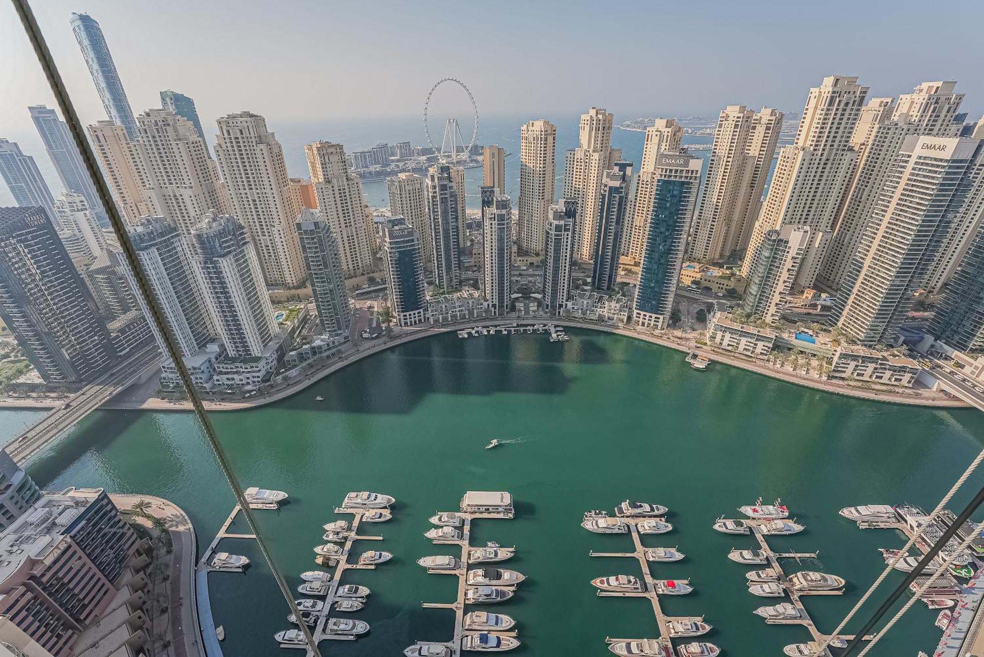 Modern 2br High Floor Haven In Vida Marina Apartment