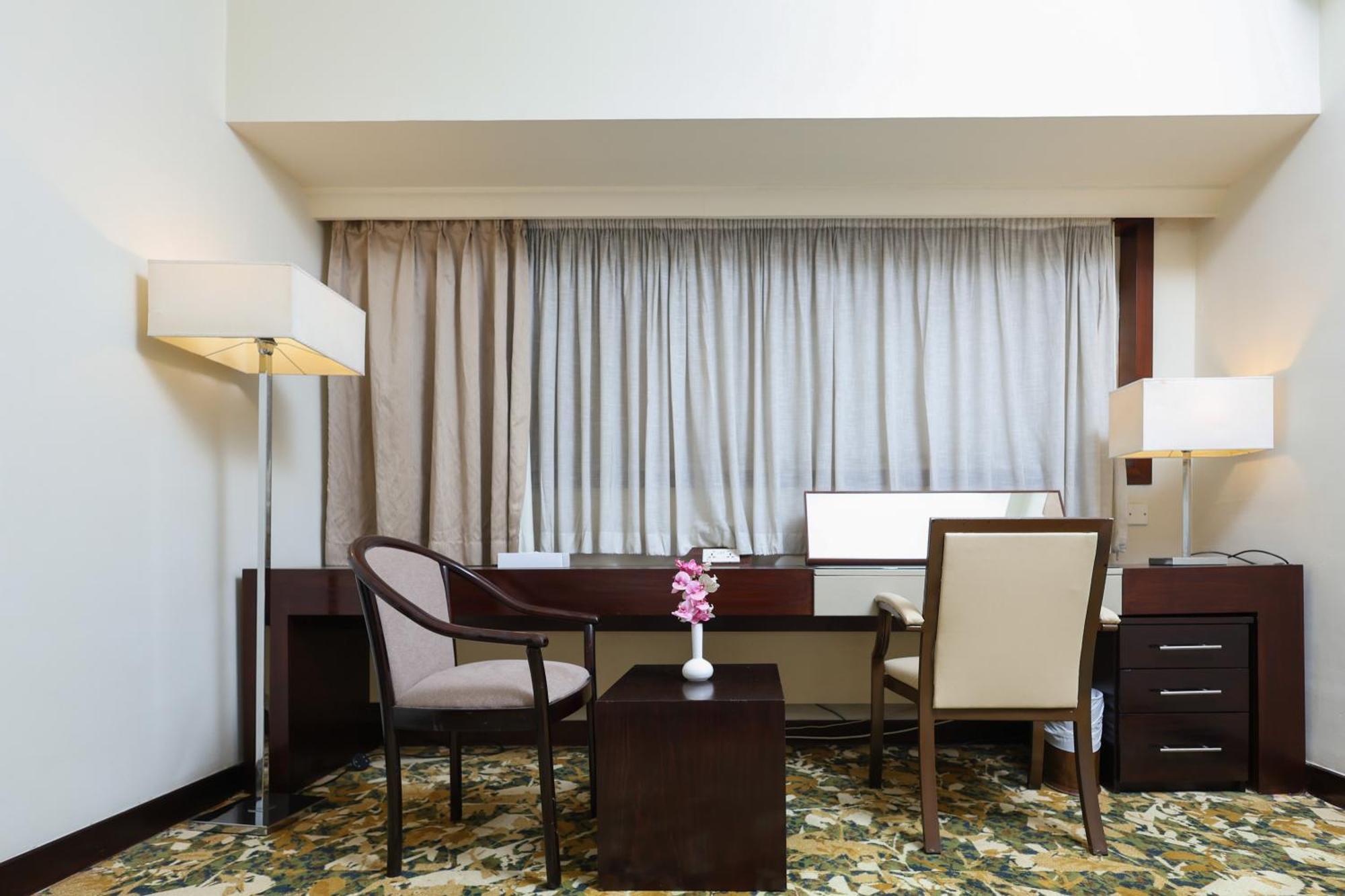 Aavri 4* Dubai