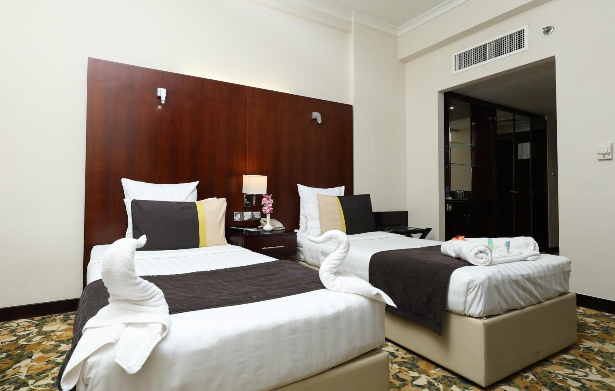Aavri 4* Dubai