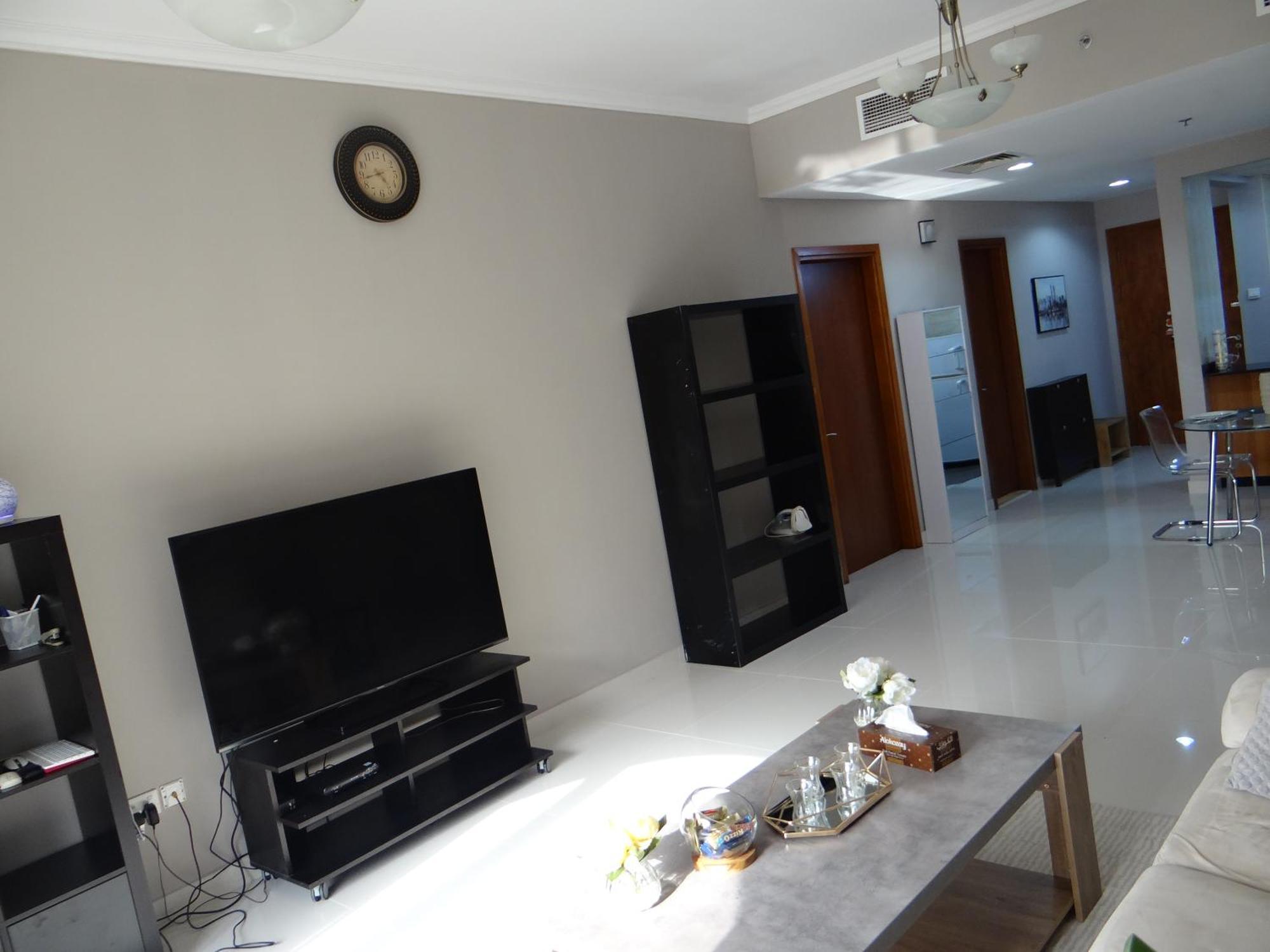 Appartement Huge Entire For With Free Pool, Steam & Sauna , *
