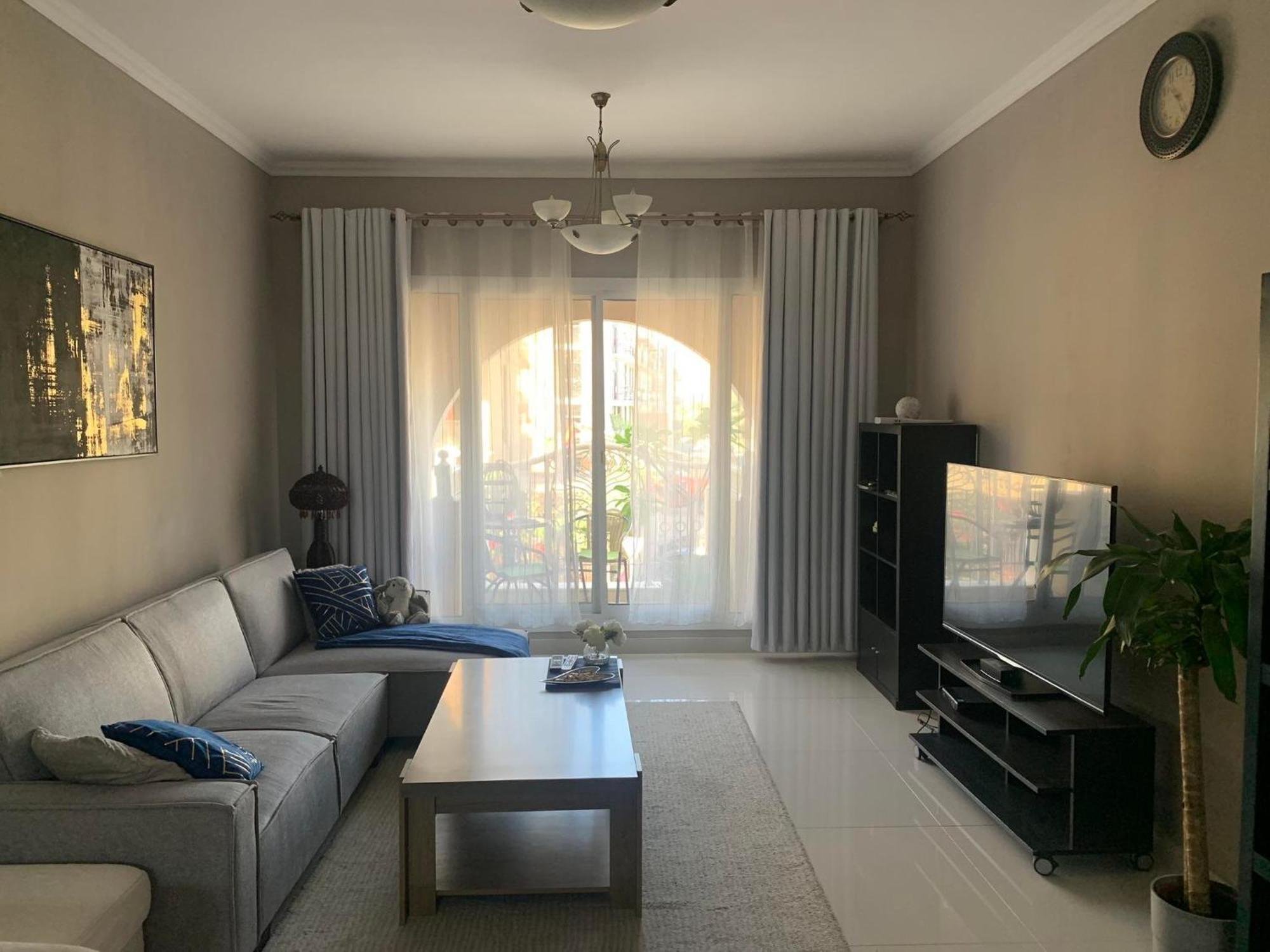 Appartement Huge Entire For With Free Pool, Steam & Sauna , Dubaï