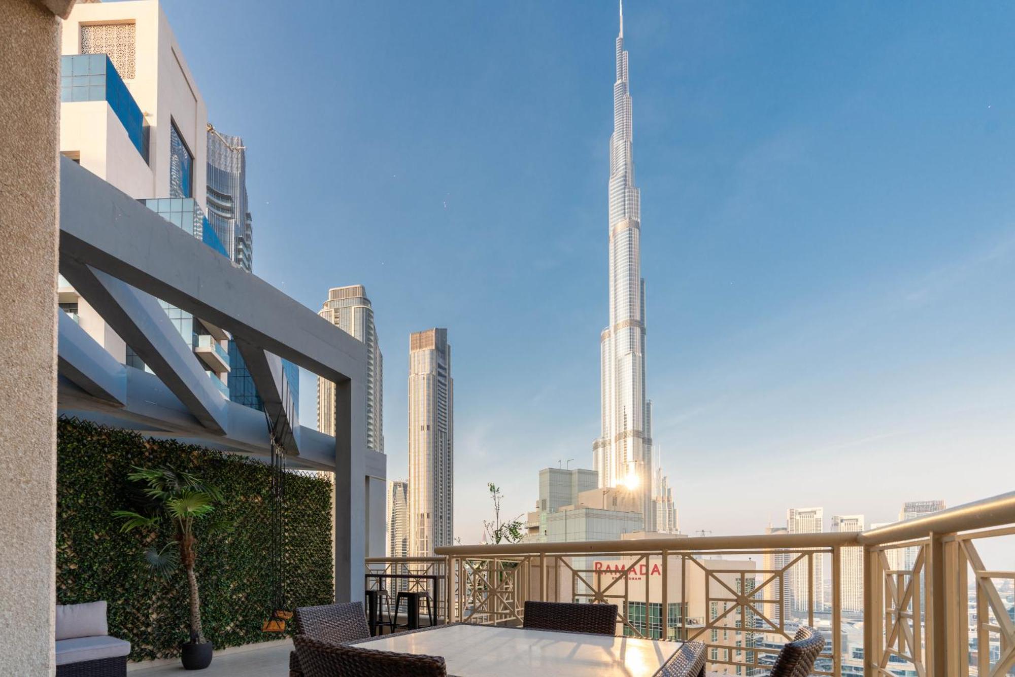 Apartment Luxury 2Br Downtown Apt With Burj Khalifa Views Dubai
