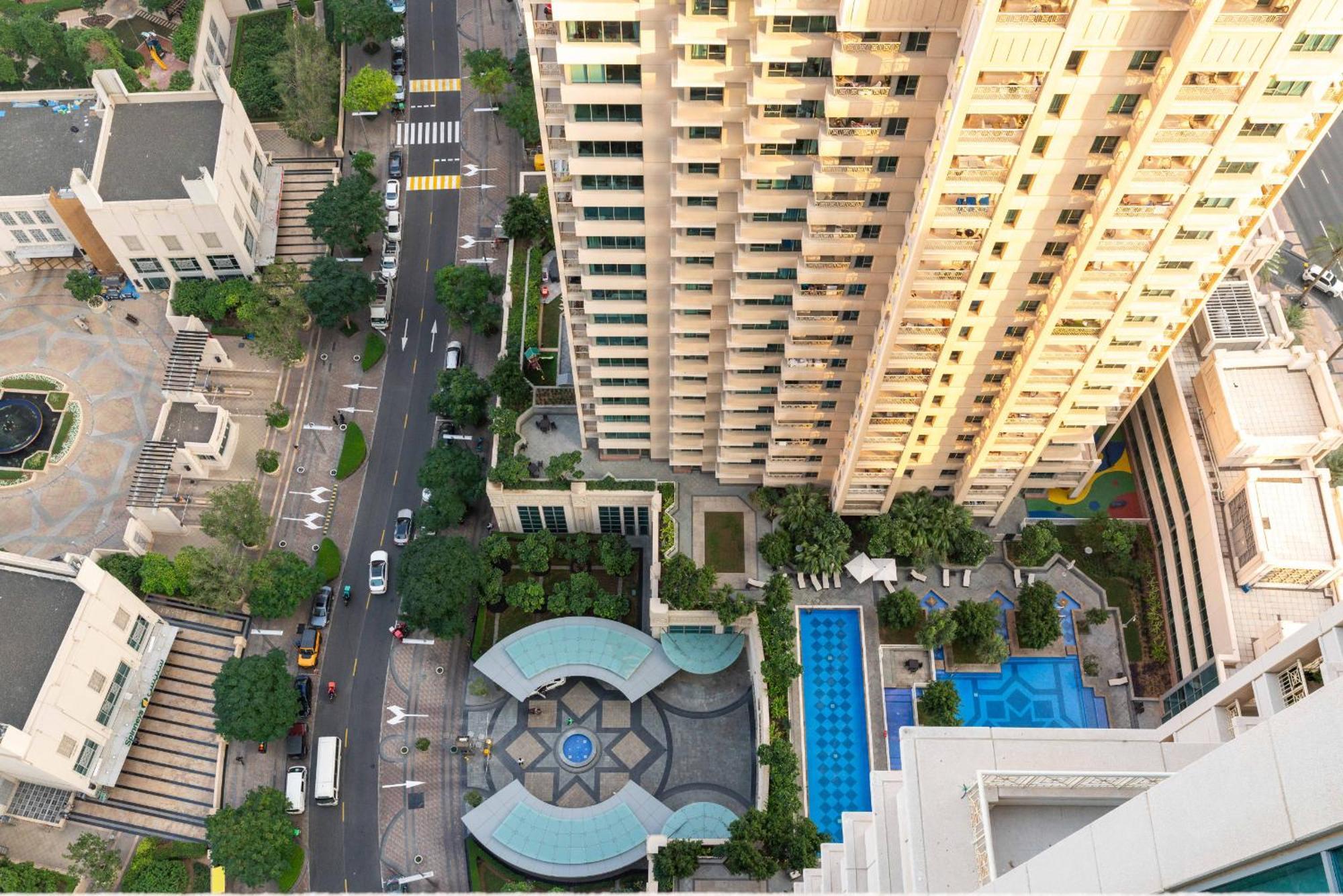 Luxury 2Br Downtown Apt With Burj Khalifa Views Apartment