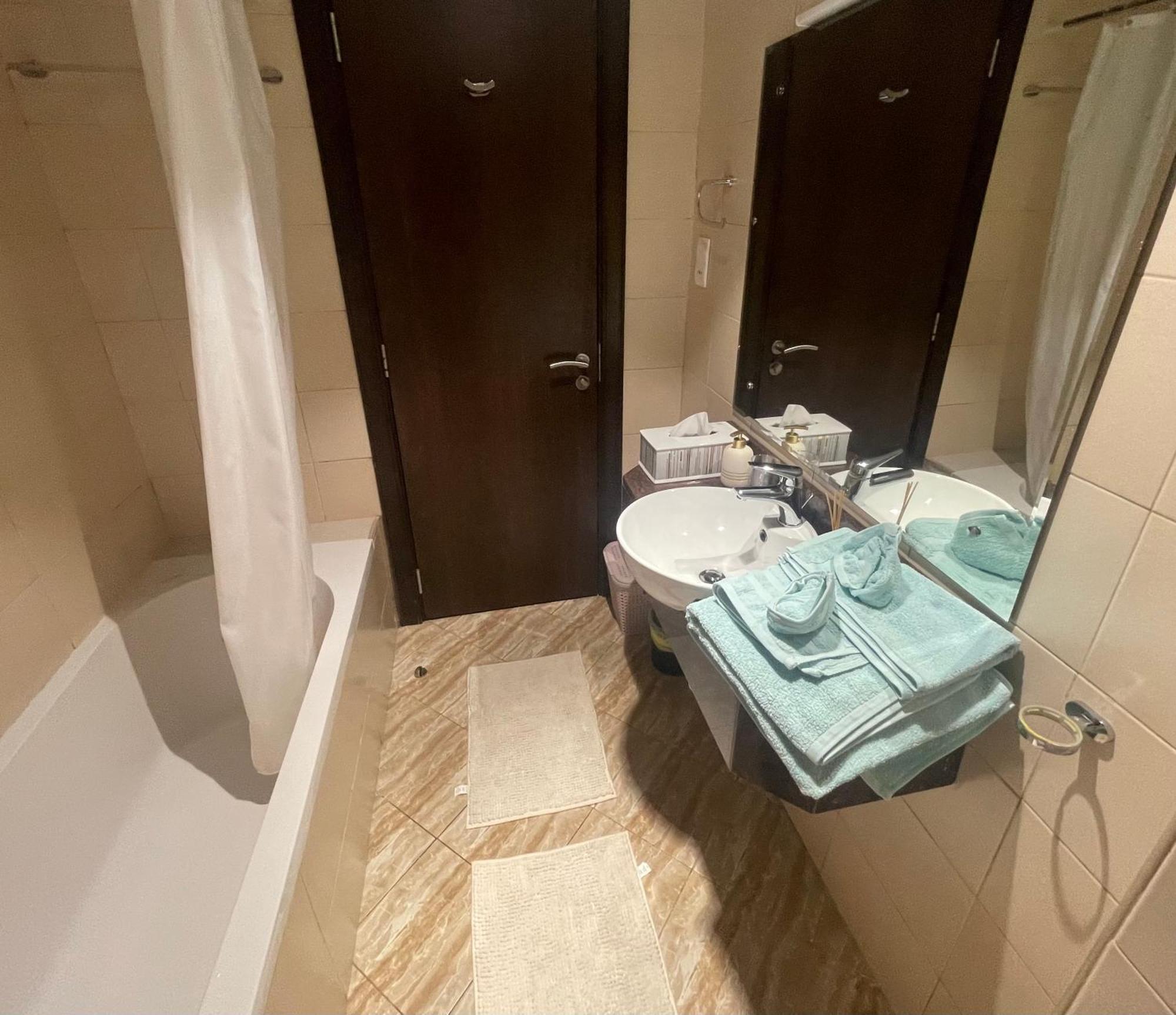 Great View, Sportcity, Parking Included, Apartemen *