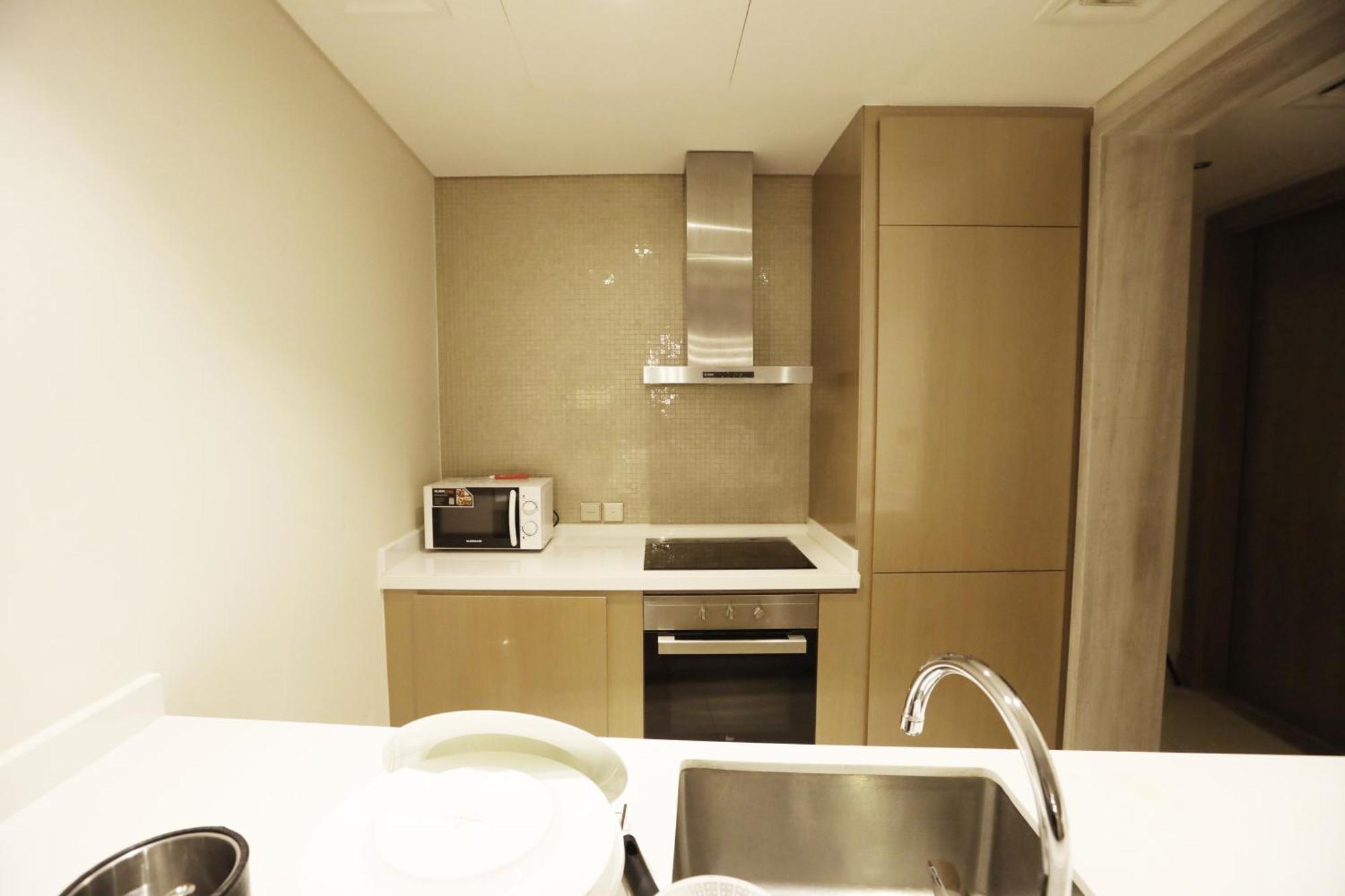 Brownstone - Paramount Five Star Appartement