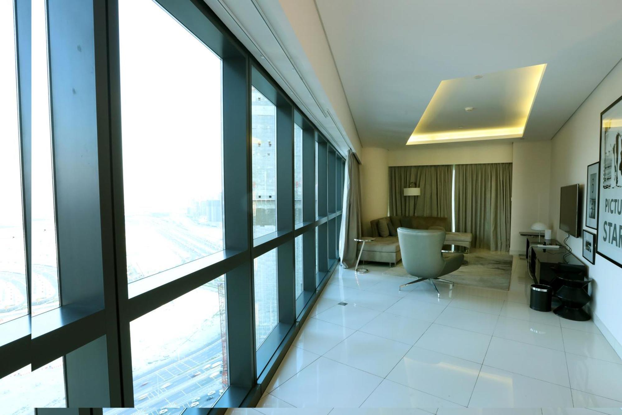 Brownstone - Paramount Five Star Appartement