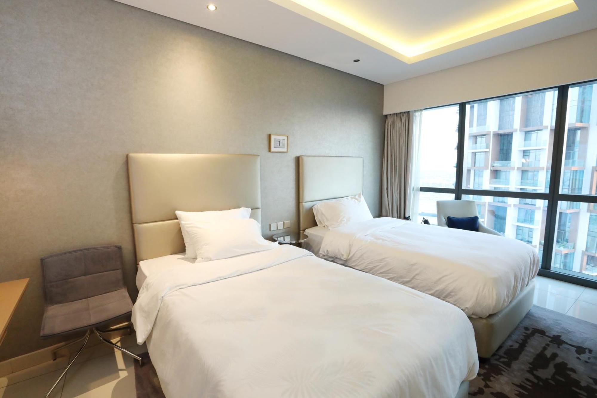 Brownstone - Paramount Five Star Appartement *