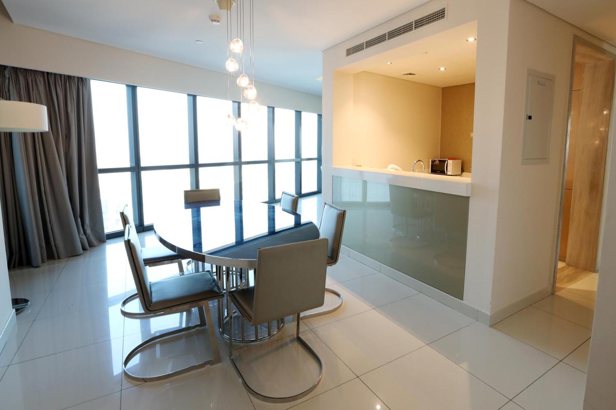 Brownstone - Paramount Five Star Appartement