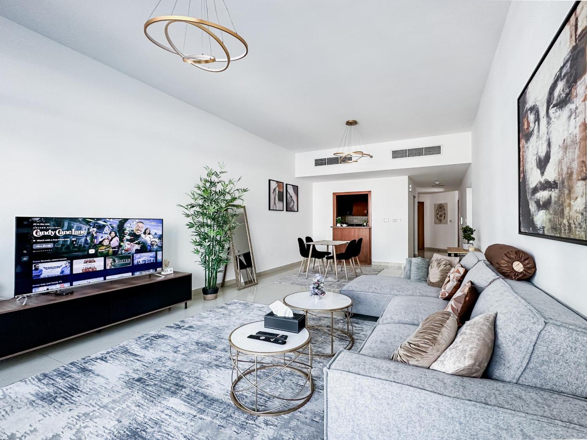 Stunning Sunset View Terrace 2 Bed In The Heart Of Marina *