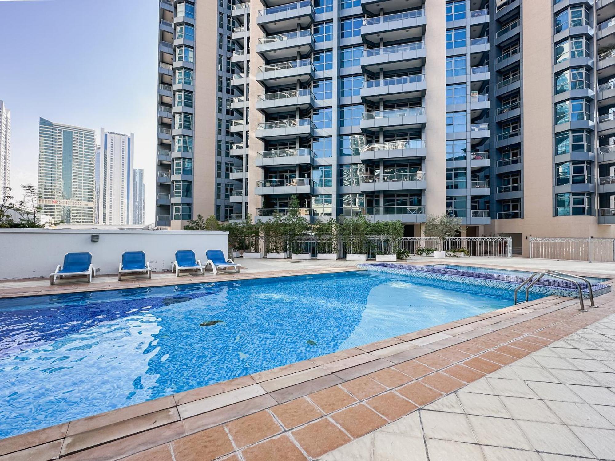 Stunning Sunset View Terrace 2 Bed In The Heart Of Marina Appartement *