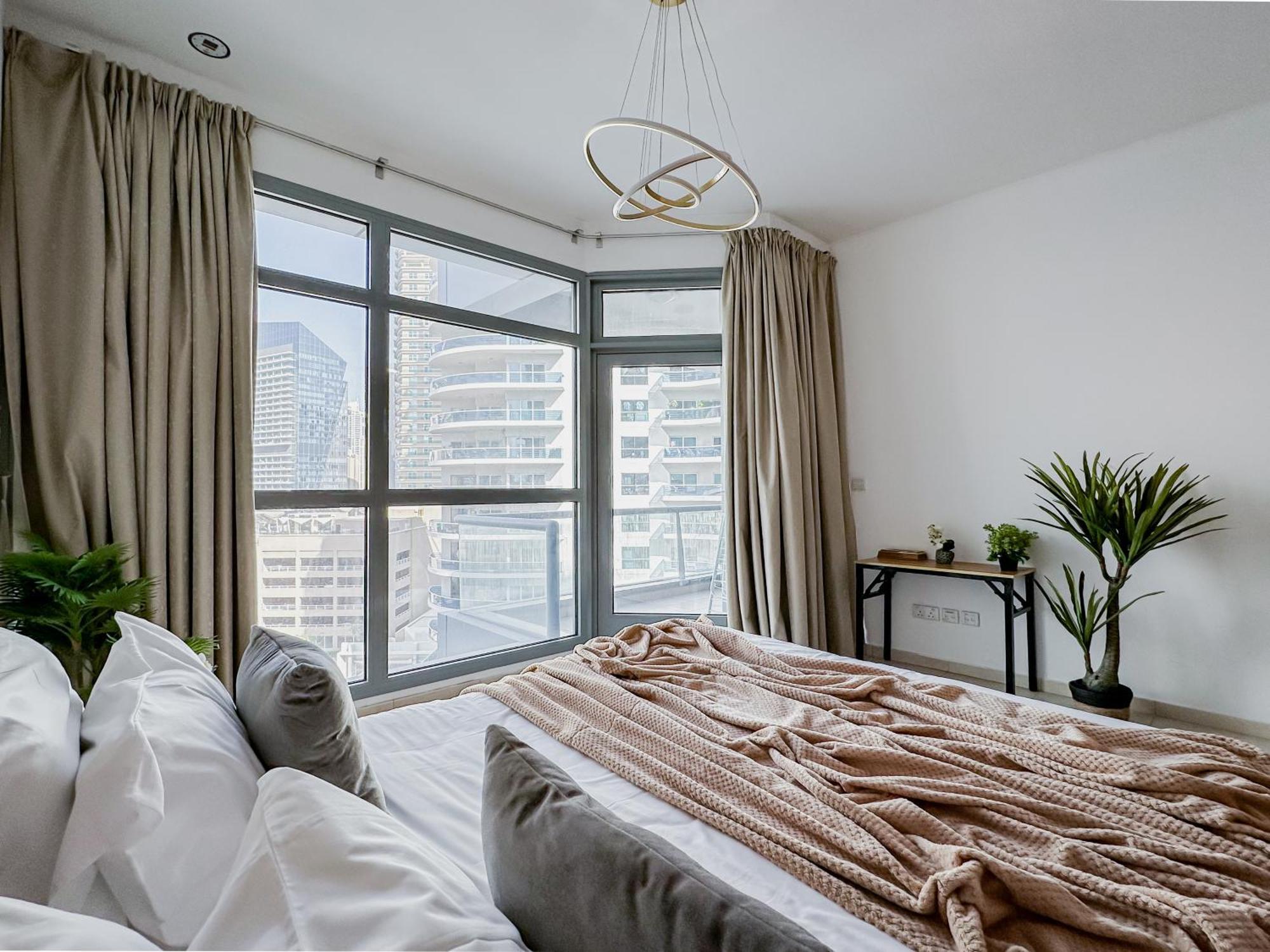 Stunning Sunset View Terrace 2 Bed In The Heart Of Marina Appartement Dubaï