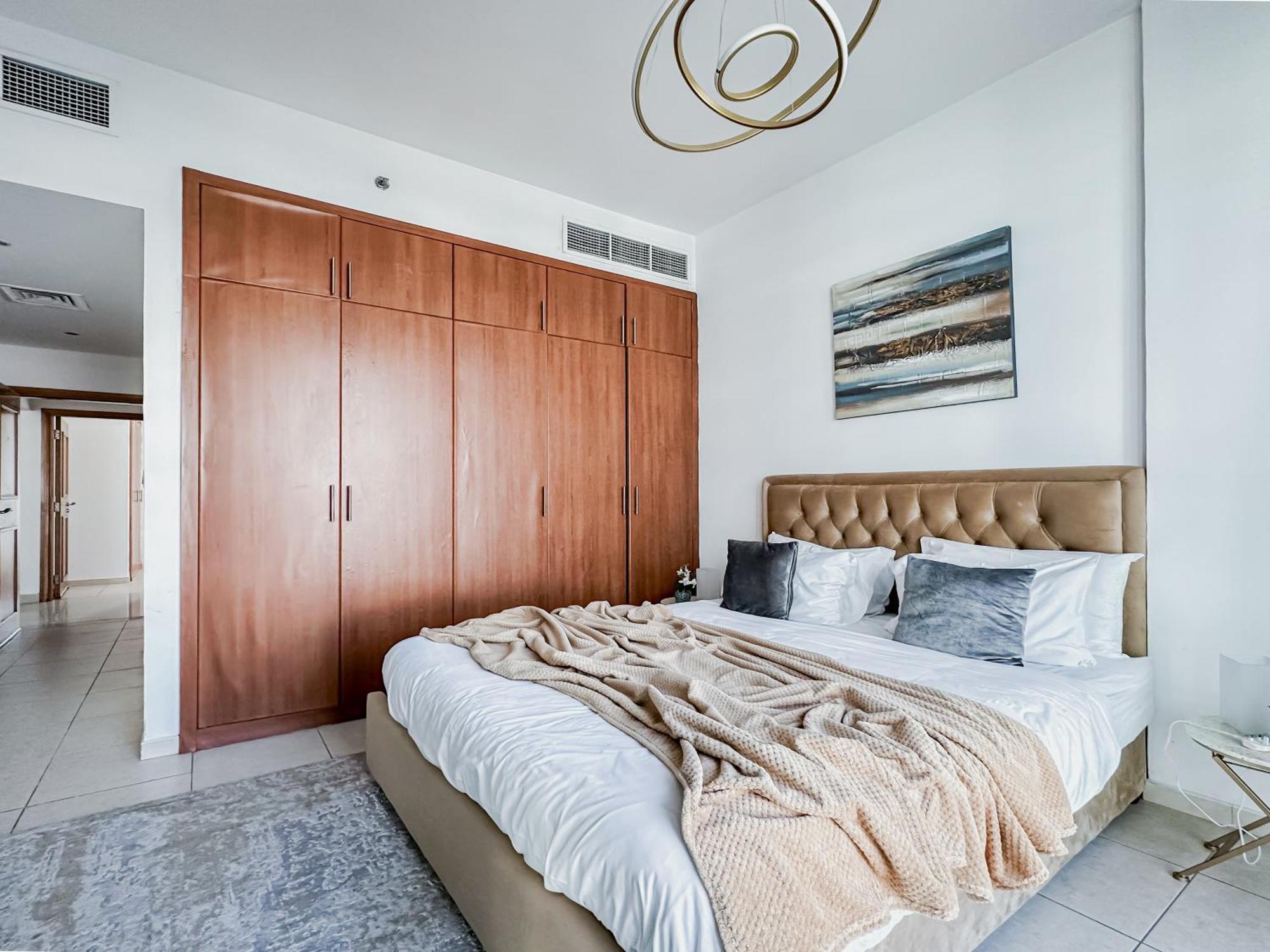 Stunning Sunset View Terrace 2 Bed In The Heart Of Marina Appartement