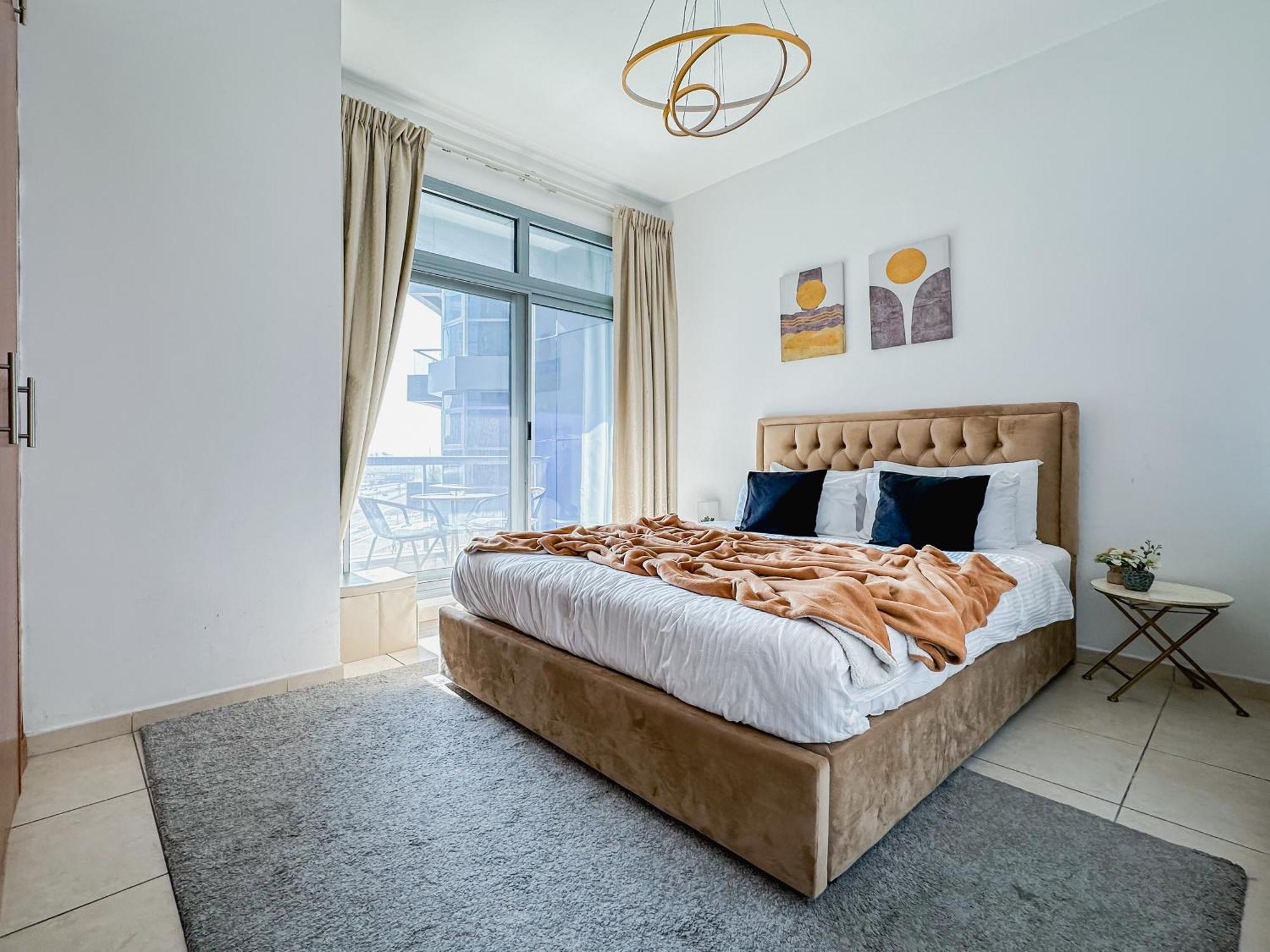Stunning Sunset View Terrace 2 Bed In The Heart Of Marina