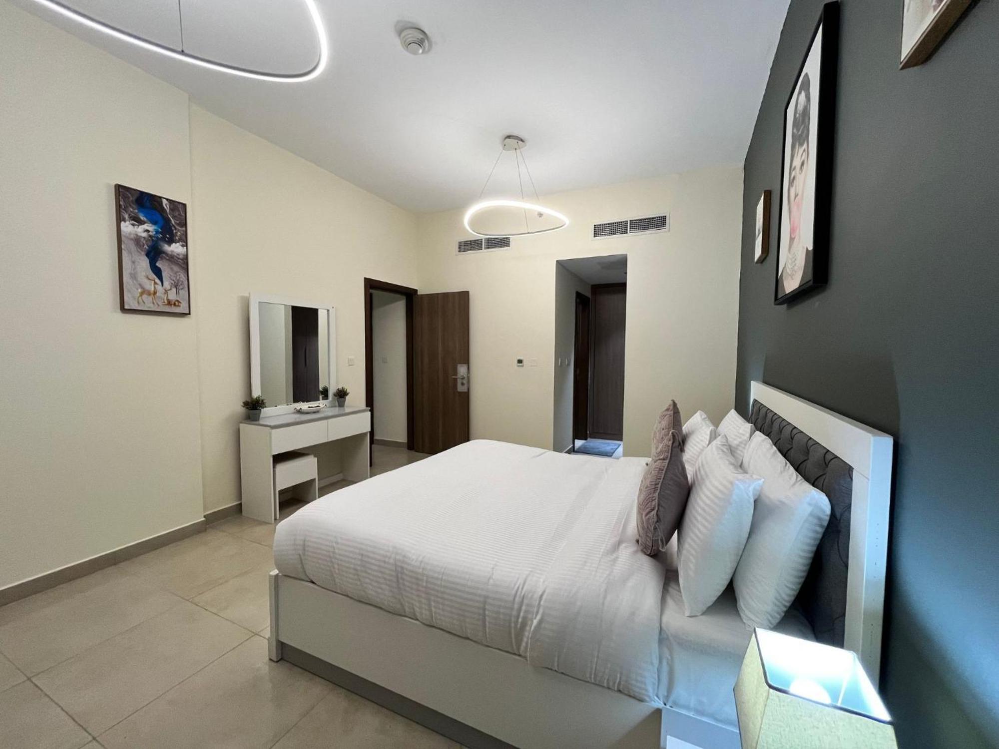 Appartement Trinity Homes - Spacious Modern Living 1br & 2br Unique Dubai