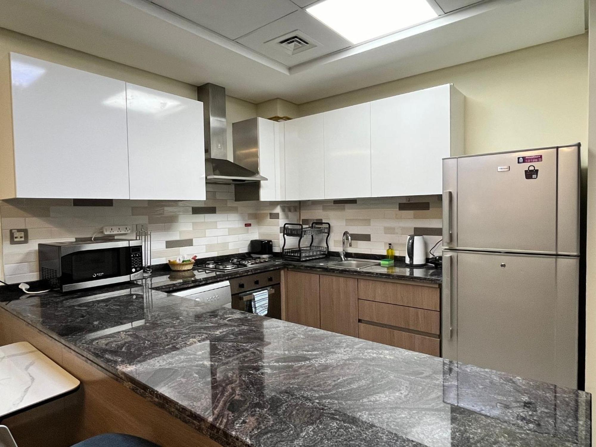 Trinity Homes - Spacious Modern Living 1br & 2br Unique Apartment Dubai