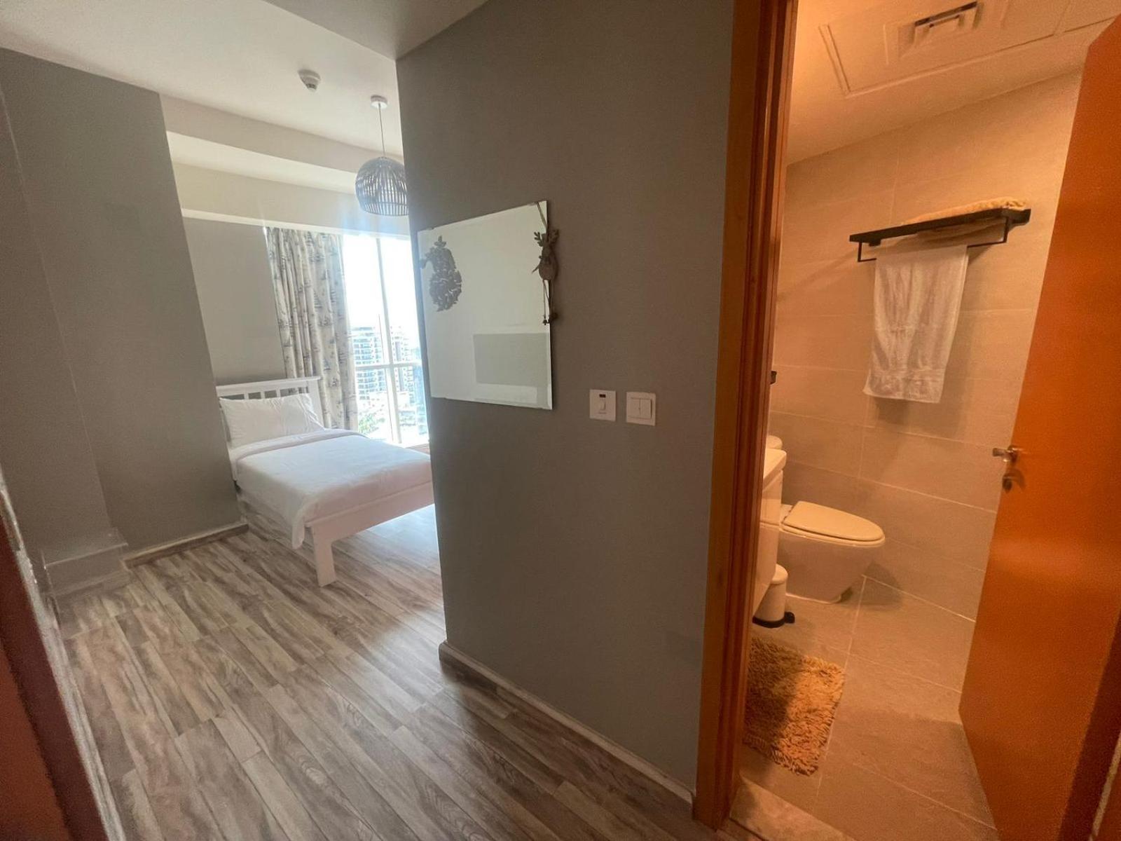 2 Bedroom & 3 Bath In Marina - Walking Distance To Jbr!