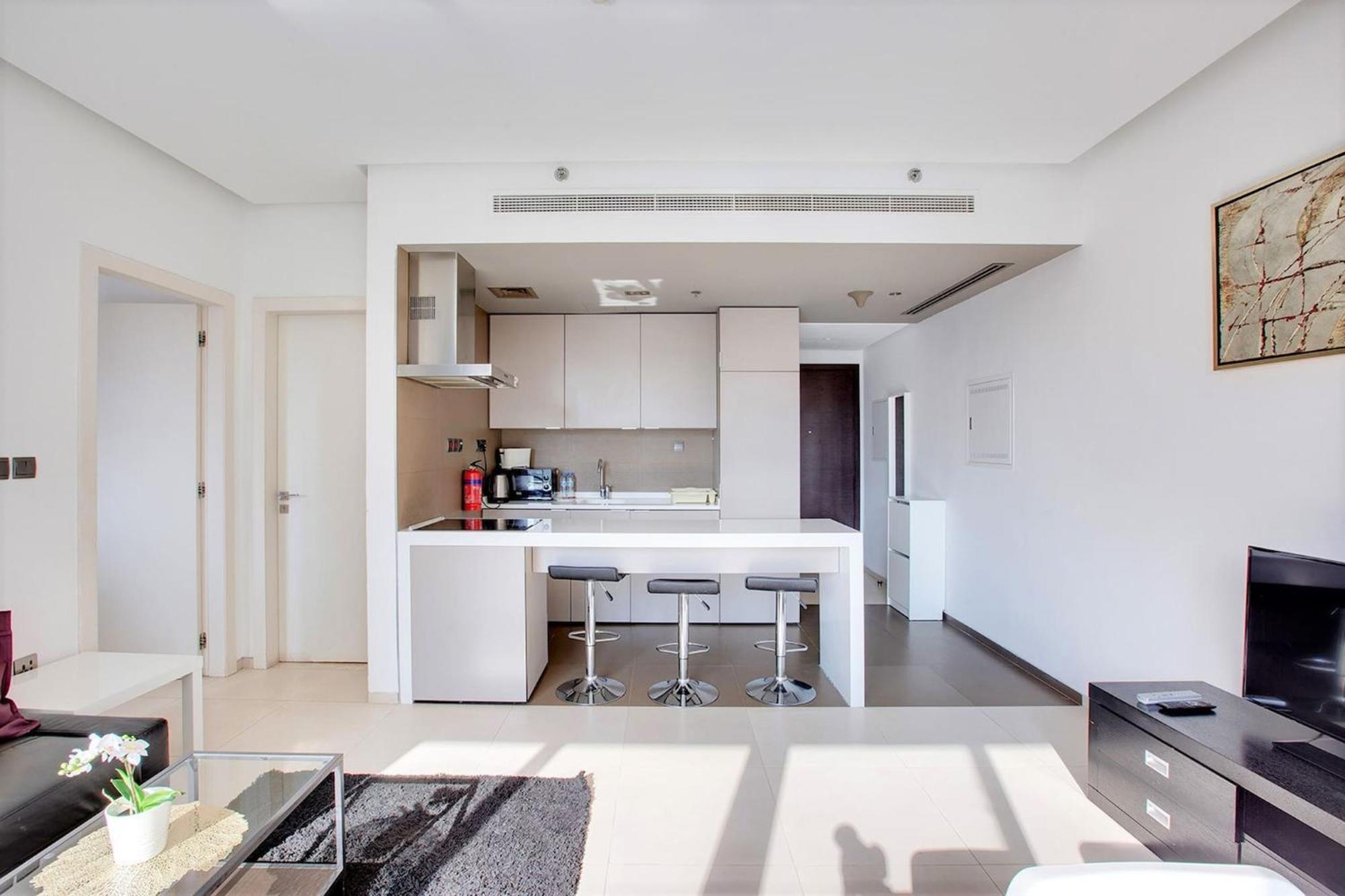 Apartamento New Stylish 1 Bd In West Avenue Marina Dubai